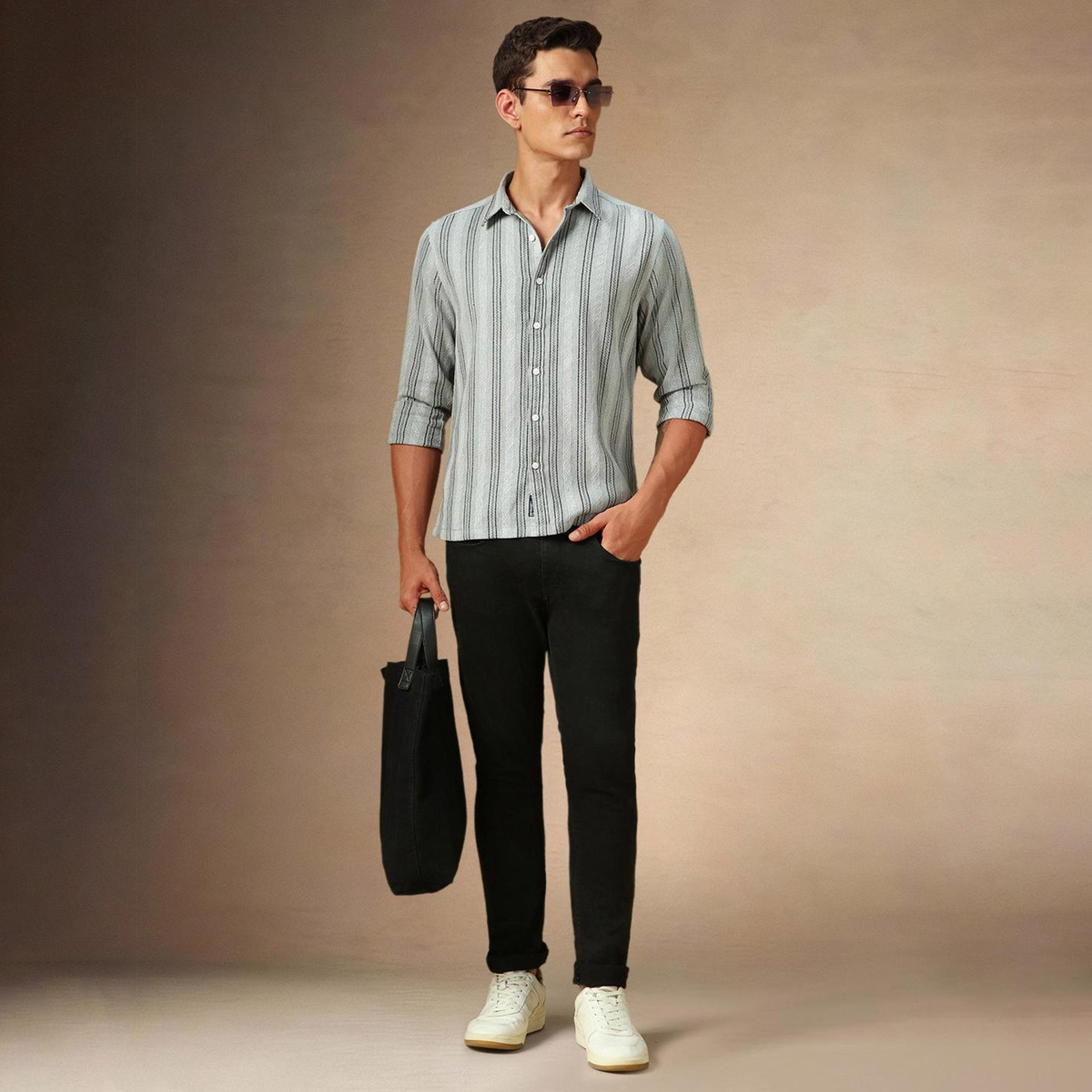 دينيس لينغو× ستايلي-  قميص رمادي مخطط غير شفاف-men-clothing-shirts-image-5