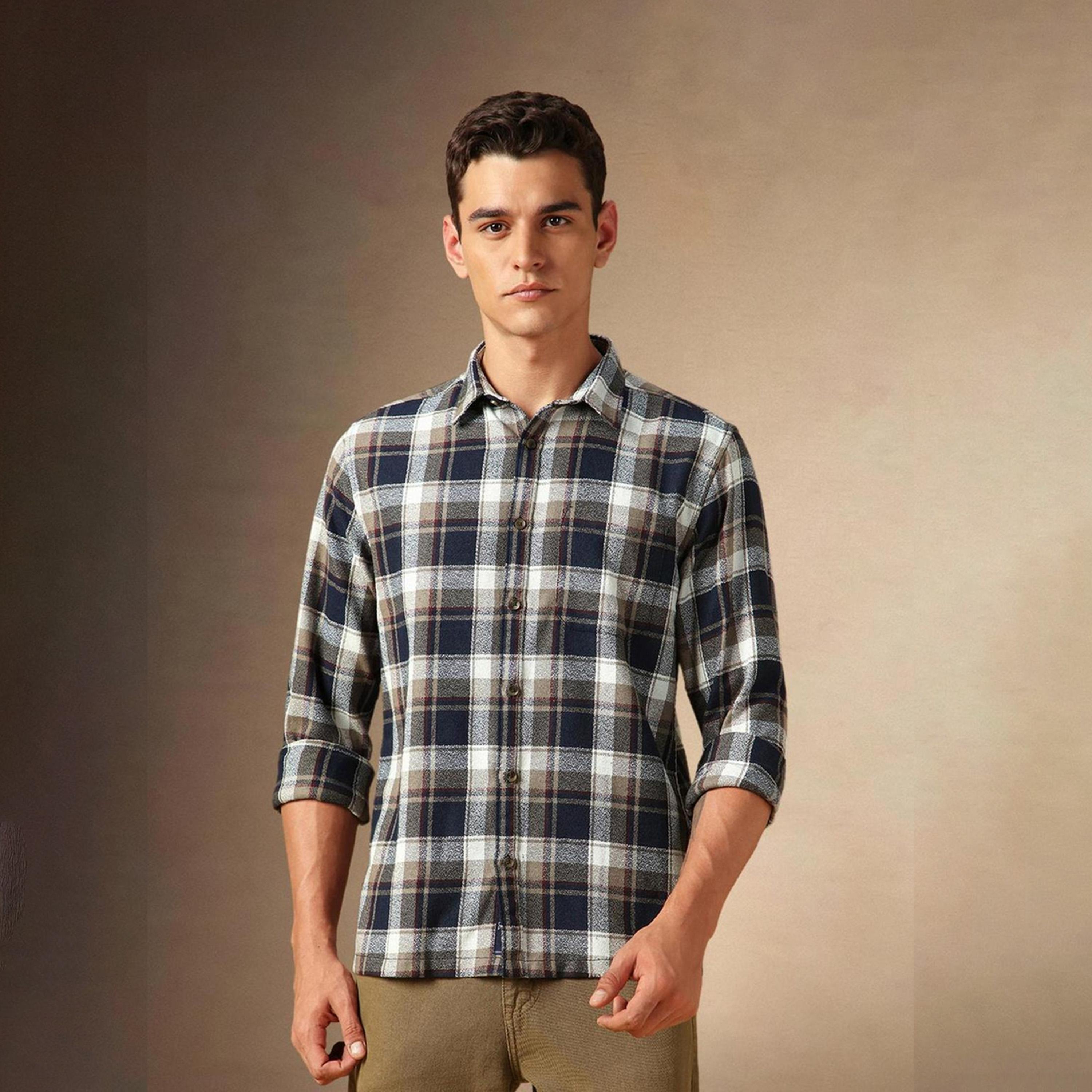 دينيس لينغو× ستايلي-  قميص للرجال كاجوال بنقشة مربعات تارتان غير شفافة-men-clothing-shirts-image-1