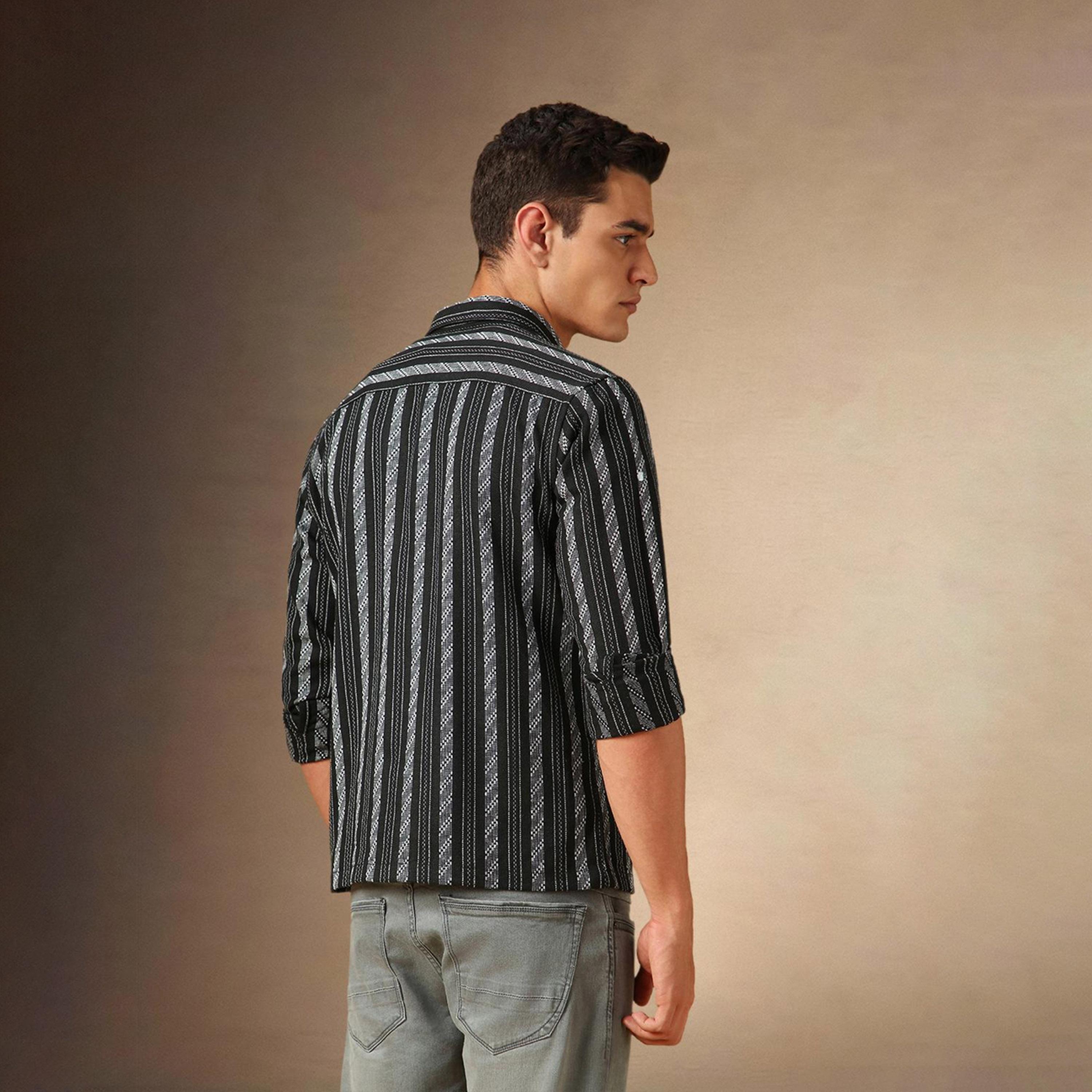 دينيس لينغو× ستايلي-  قميص أسود مخطط غير شفاف-men-clothing-shirts-image-3