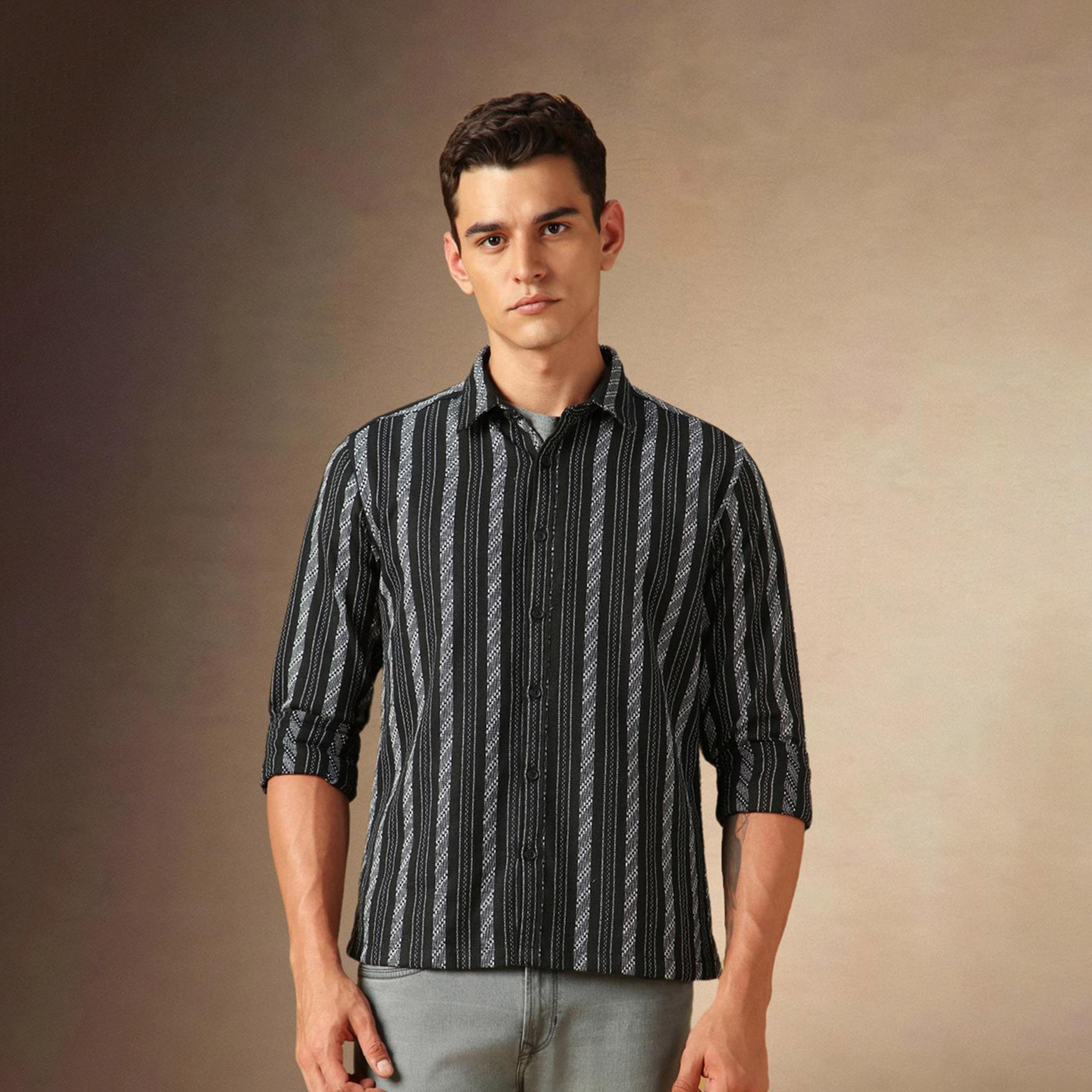 دينيس لينغو× ستايلي-  قميص أسود مخطط غير شفاف-men-clothing-shirts-image-6