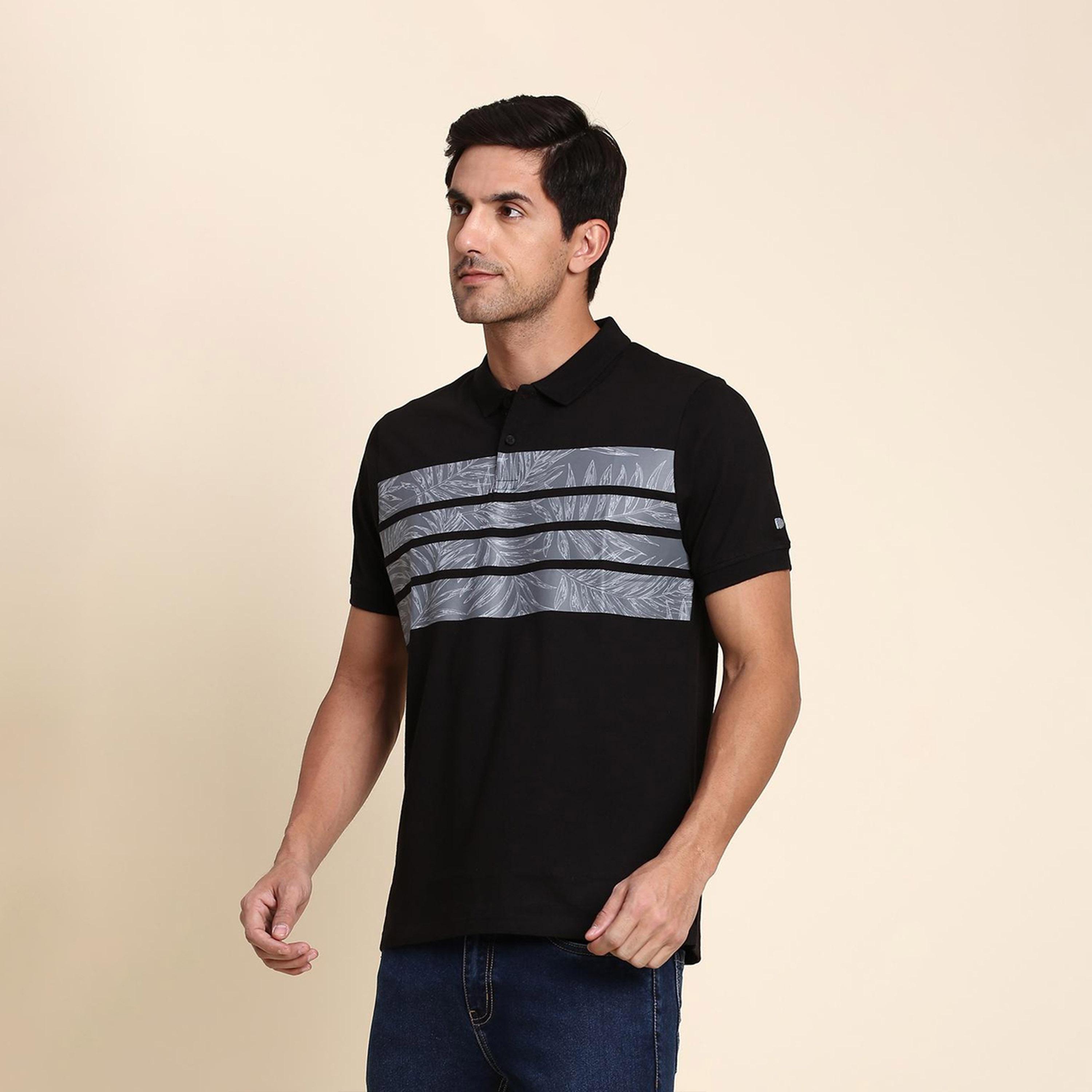 دينيس لينغو× ستايلي-  تي شيرت بولو ياقة بولو مخططة رسوم استوائية باللون الأسود-men-clothing-tshirtsandpolos-tshirts-image-2