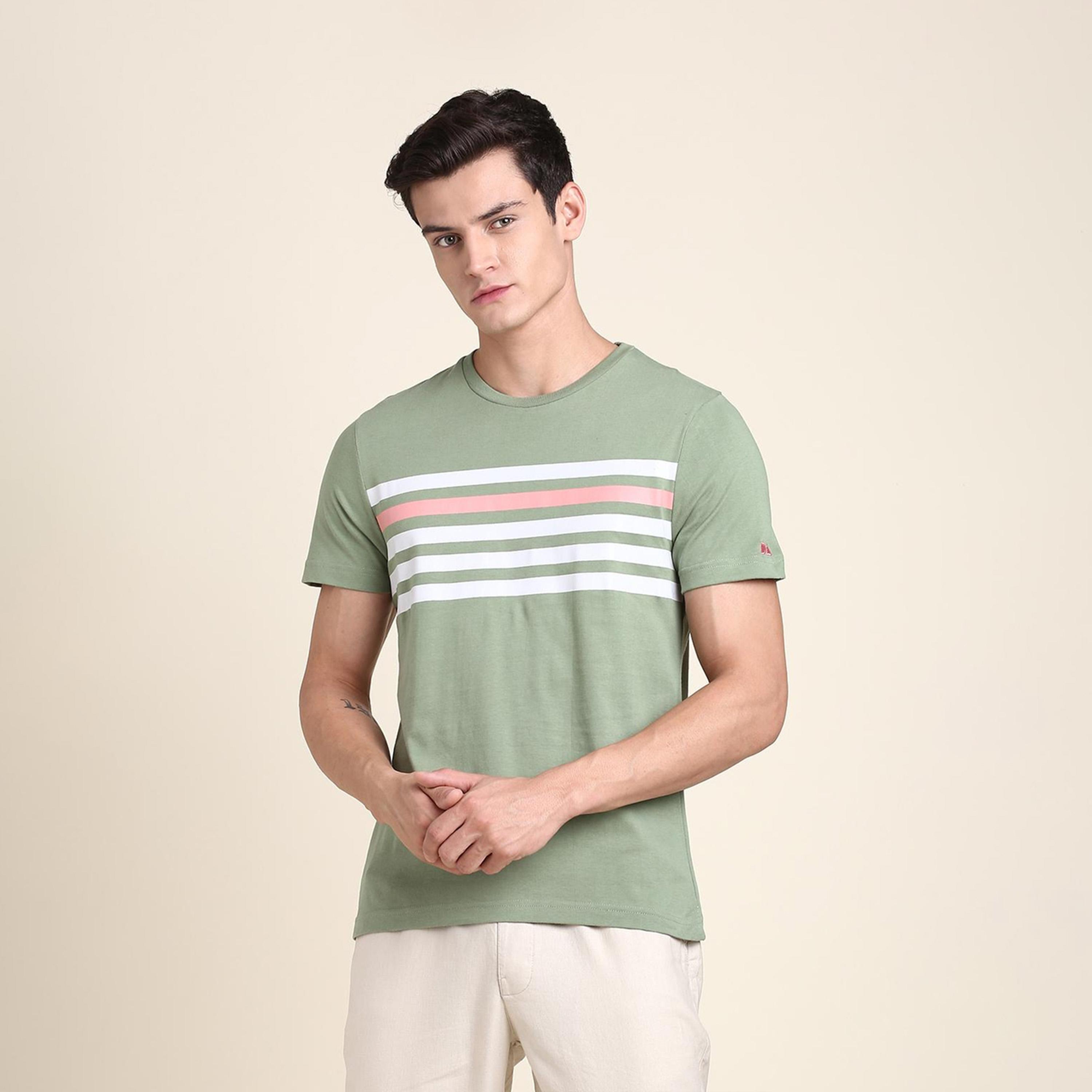 دينيس لينغو× ستايلي-  تي شيرت رجالي برقبة دائرية وقصة عادية مخطط لون أخضر-men-clothing-tshirtsandpolos-tshirts-image-1