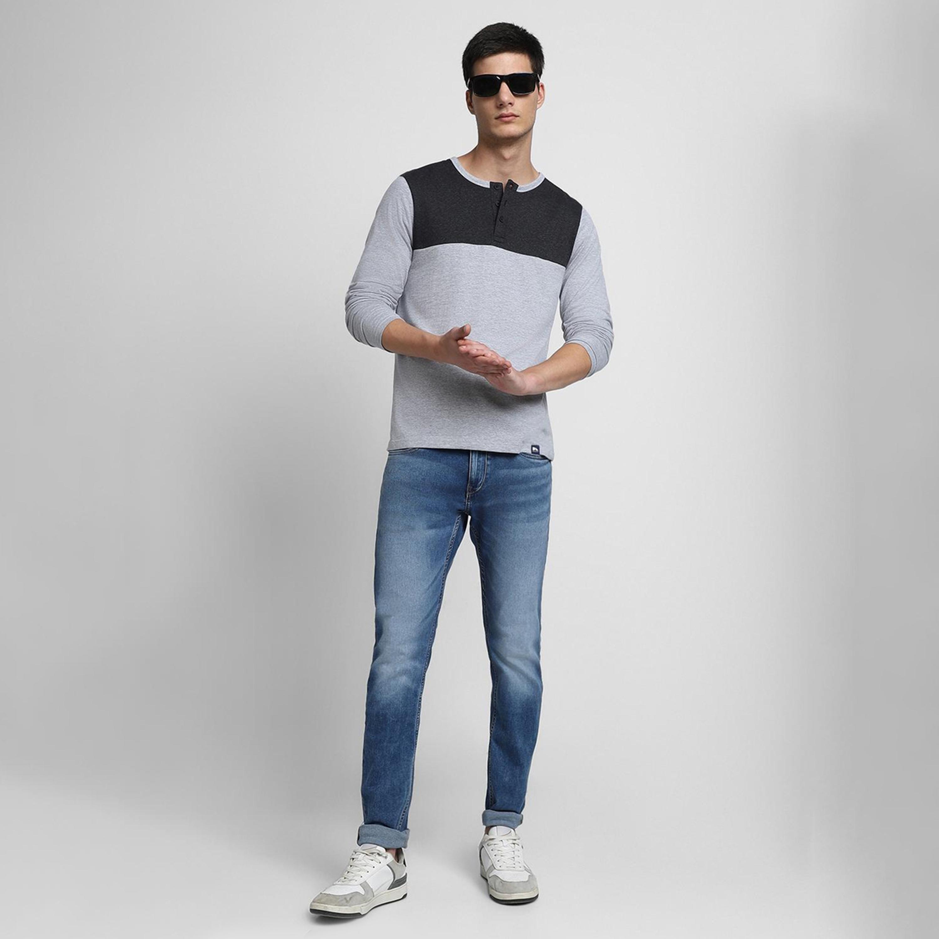 Dennis Lingo X Styli Men Henley Neck Regular Fit Grey Henley Neck Slim Fit Pure Cotton T-shirt-men-clothing-tshirtsandpolos-tshirts-image-2