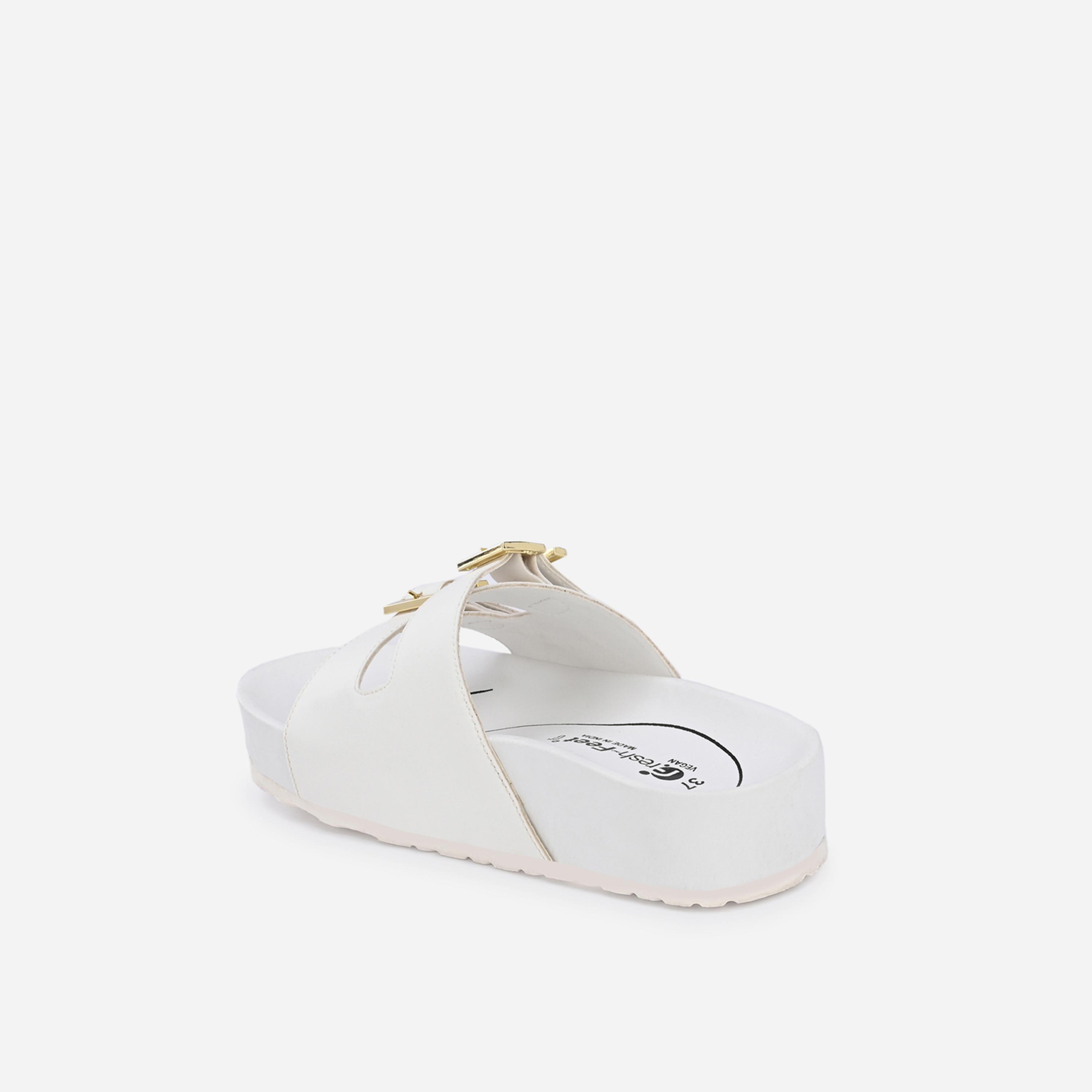 فريش فيت × ستايلي - صندل ميشيل تقويمي بتفاصيل إبزيم-women-shoes-sandals-flats-image-5