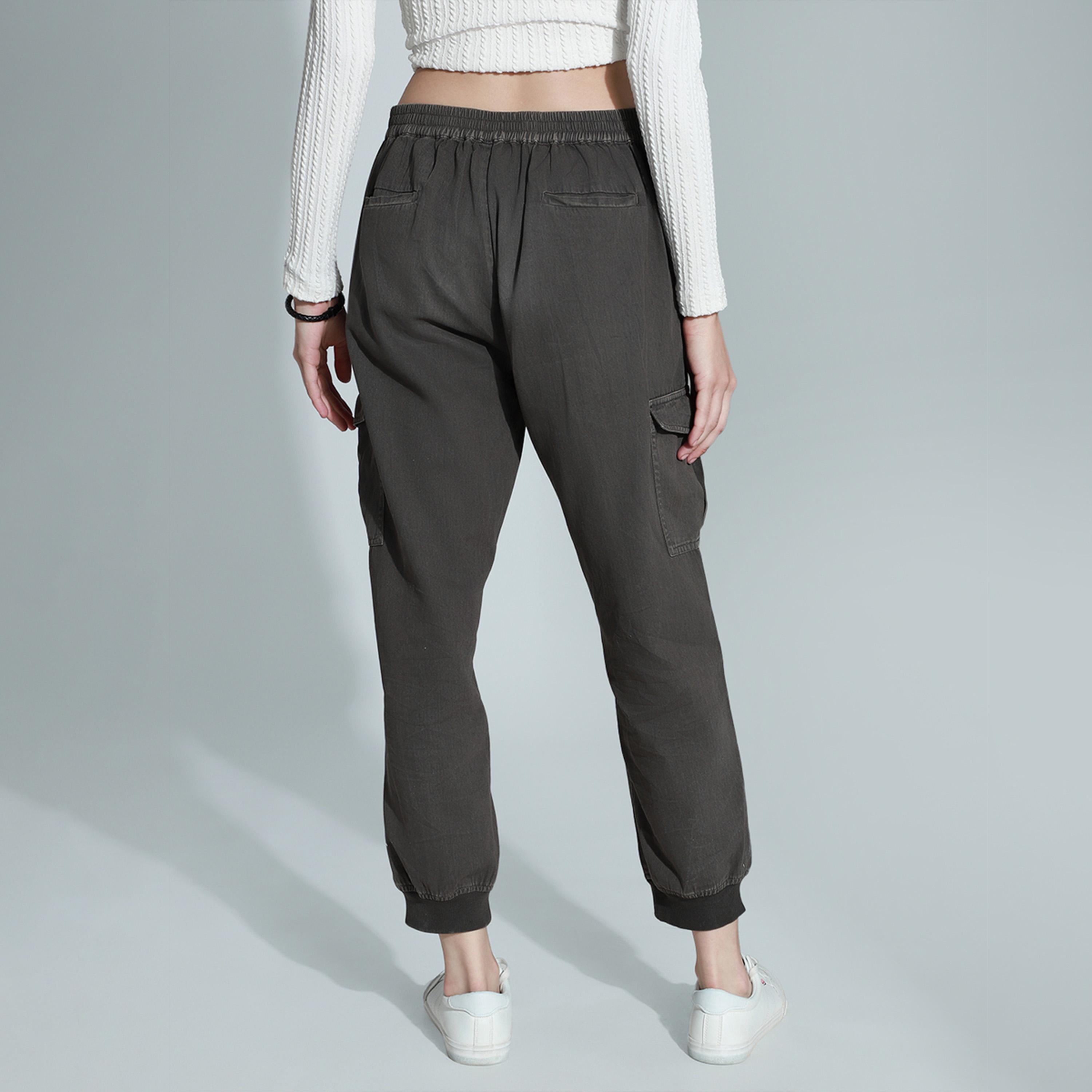 هاي ستار × ستايلي - بنطال كارغو بخصر متوسط الارتفاع بقصّة عادية مع جيوب-women-clothing-bottoms-trousers-image-3