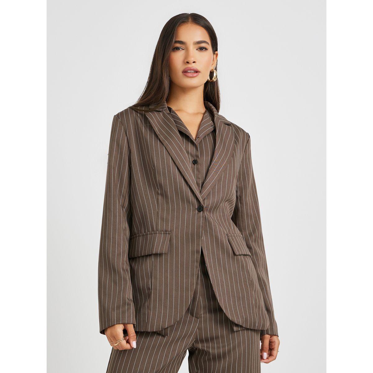 بليزر مخطط بقصة عادية-women-clothing-coatsandjackets-blazers-image-2