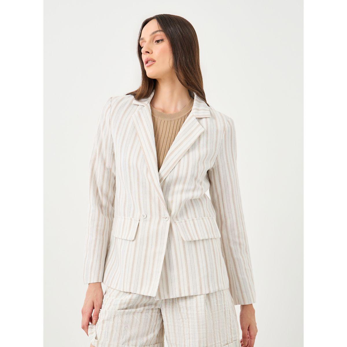 بليزر مخطط بقصة عادية-women-clothing-coatsandjackets-blazers-image-4