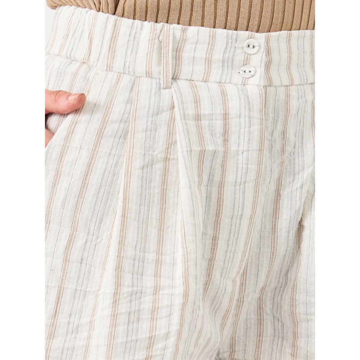 شورت مخطط بتفاصيل جيب-women-clothing-bottoms-shorts-image-3