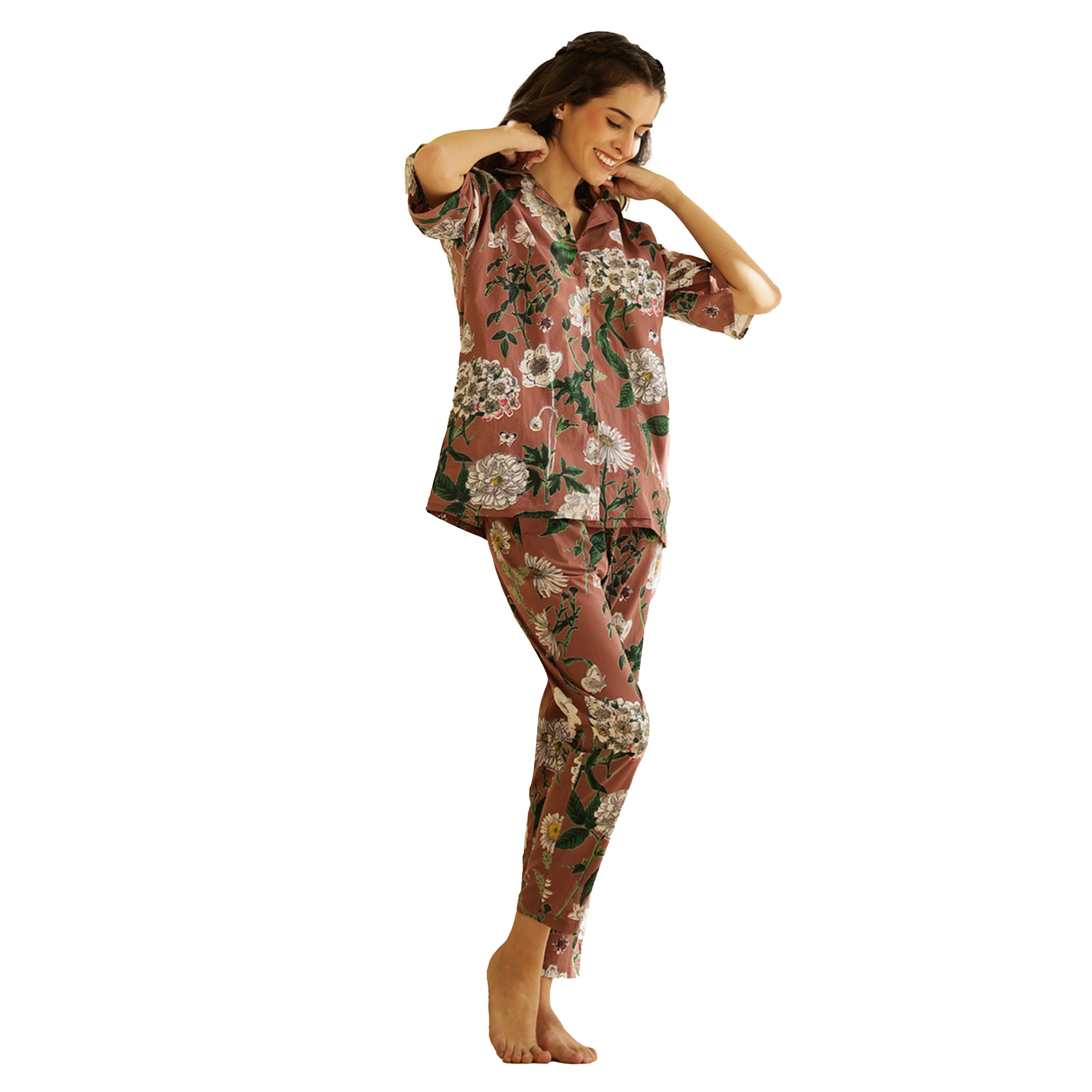 سانسكروتي هومز × ستايلي - طقم قميص وبنطال بيجامة قطني بطبعة زهور-women-clothing-nightwear-pyjamas-longsets-image-4