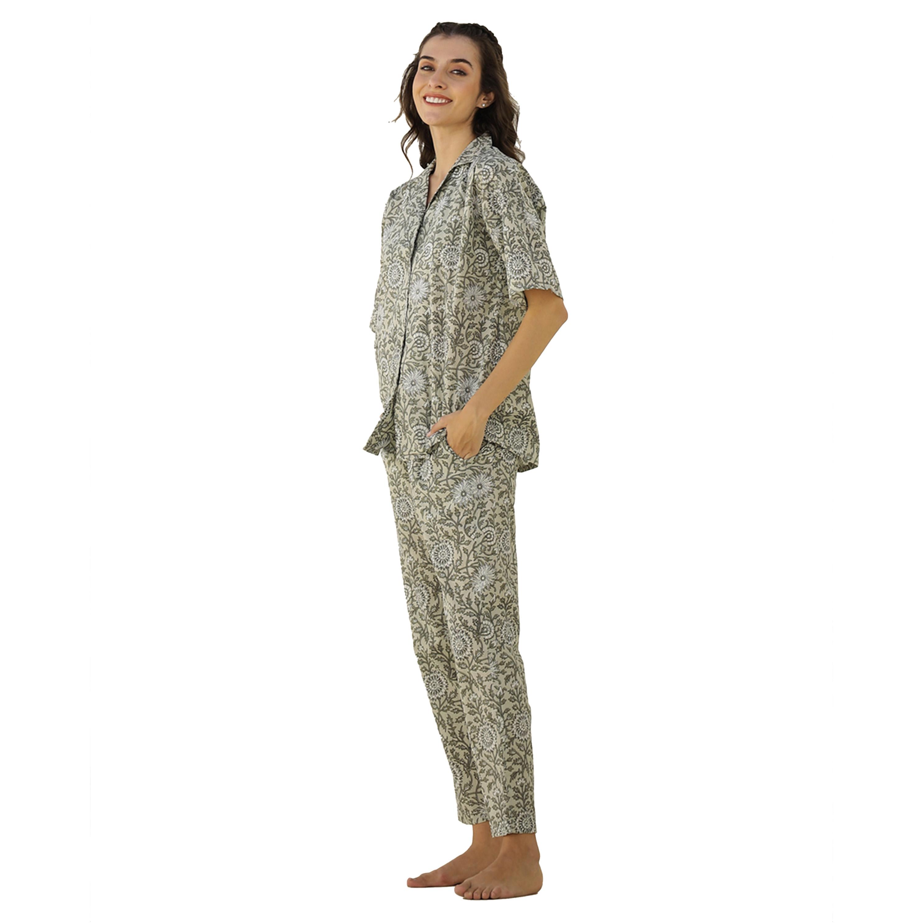 سانسكروتي هومز × ستايلي - طقم قميص وبنطال بيجامة قطني بطبعة زهور-women-clothing-nightwear-pyjamas-longsets-image-3