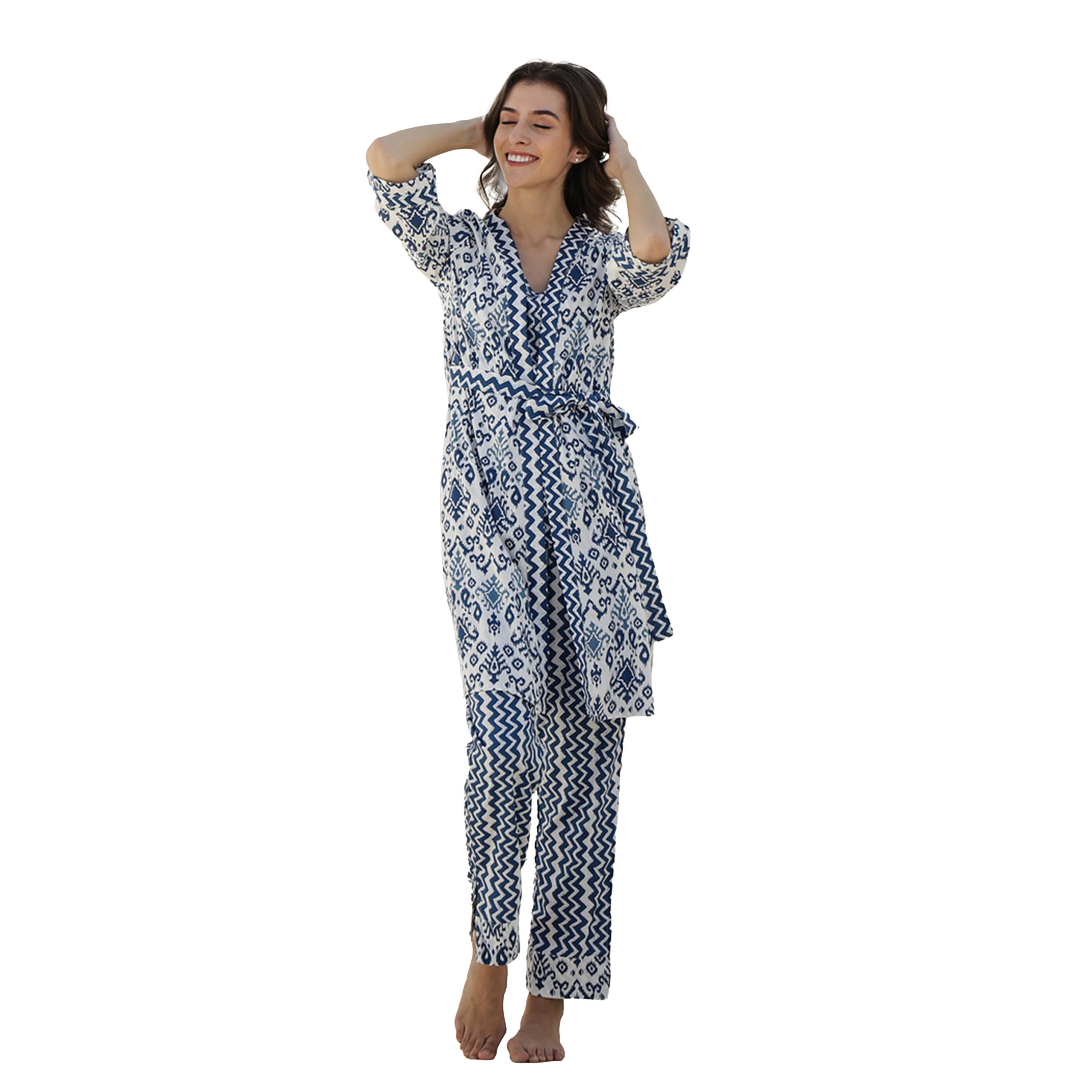 سانسكروتي هومز × ستايلي - طقم توب وسترة وبيجامة مطبوع بالكامل-women-clothing-nightwear-pyjamas-longsets-image-4