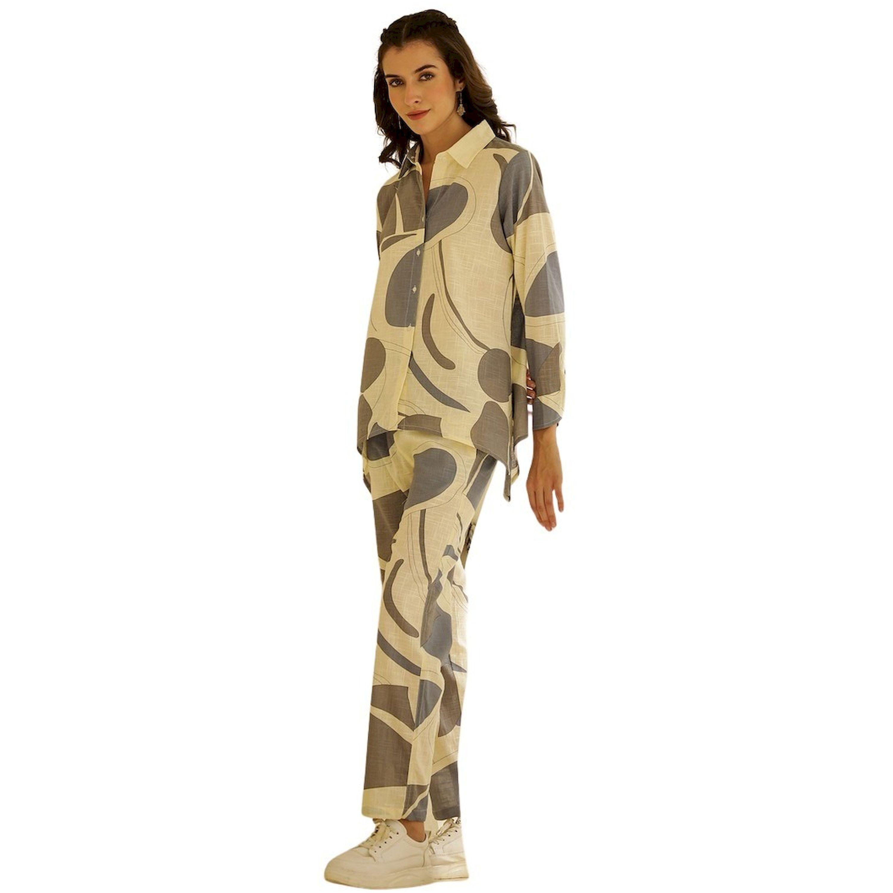 سانسكروتي هومز × ستايلي - طقم قميص مطبوع بياقة واسعة مع بنطال-women-clothing-coordsets-image-4