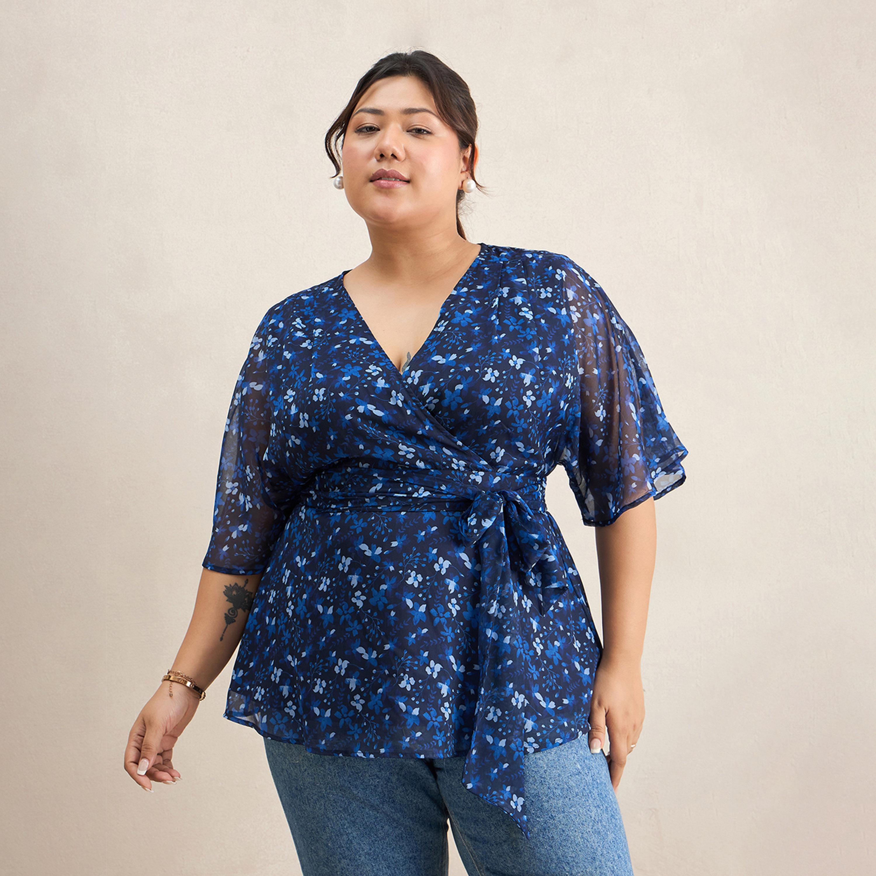 فيميلا × ستايلي - بلوزة ملفوفة بطبعات الأزهار - كحلي-women-clothing-shirtsandblouses-blouses-image-1