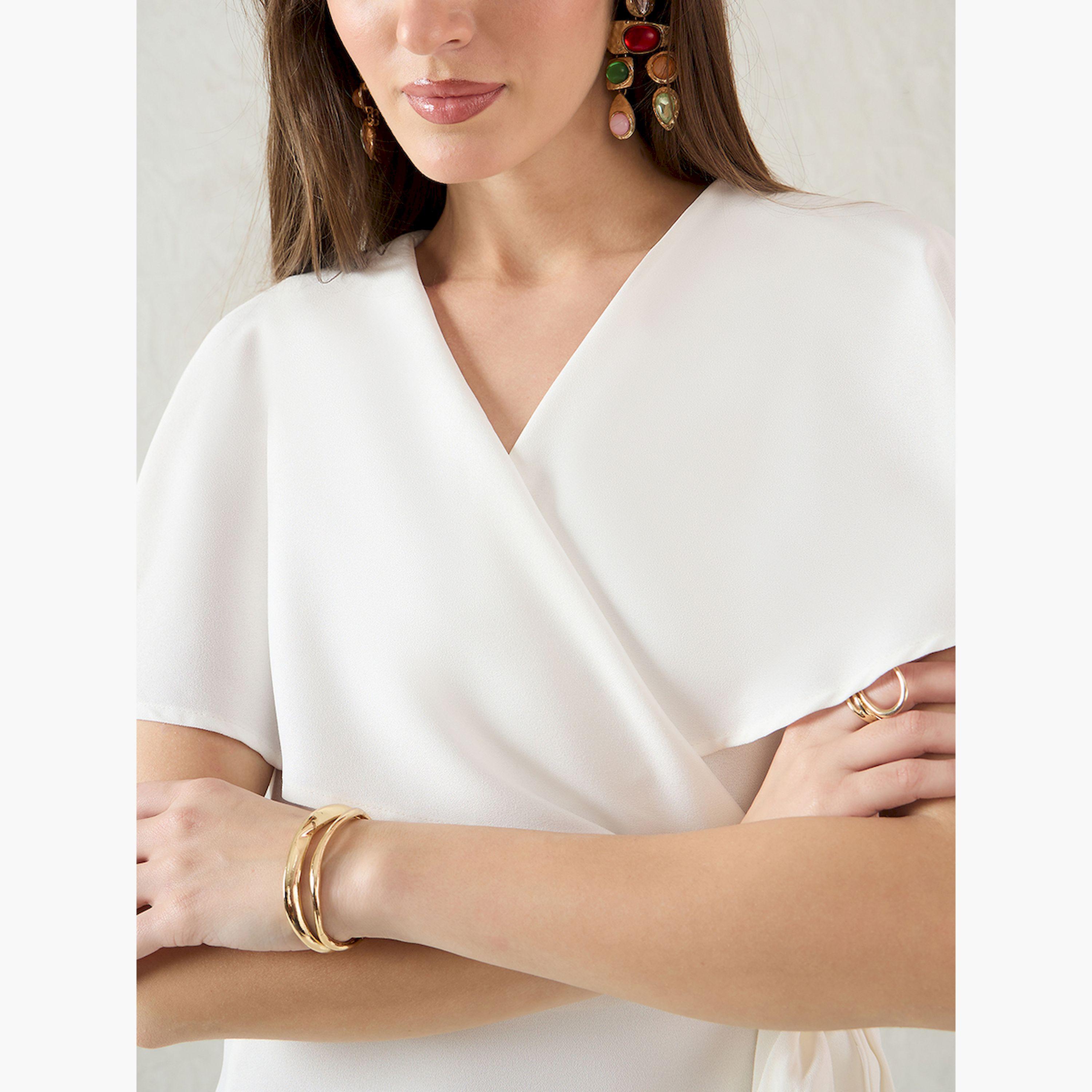 فيميلا × ستايلي-  فستان ماكسي ملفوف بأكمام كيب وكشكشة سادة-women-clothing-dresses-image-5