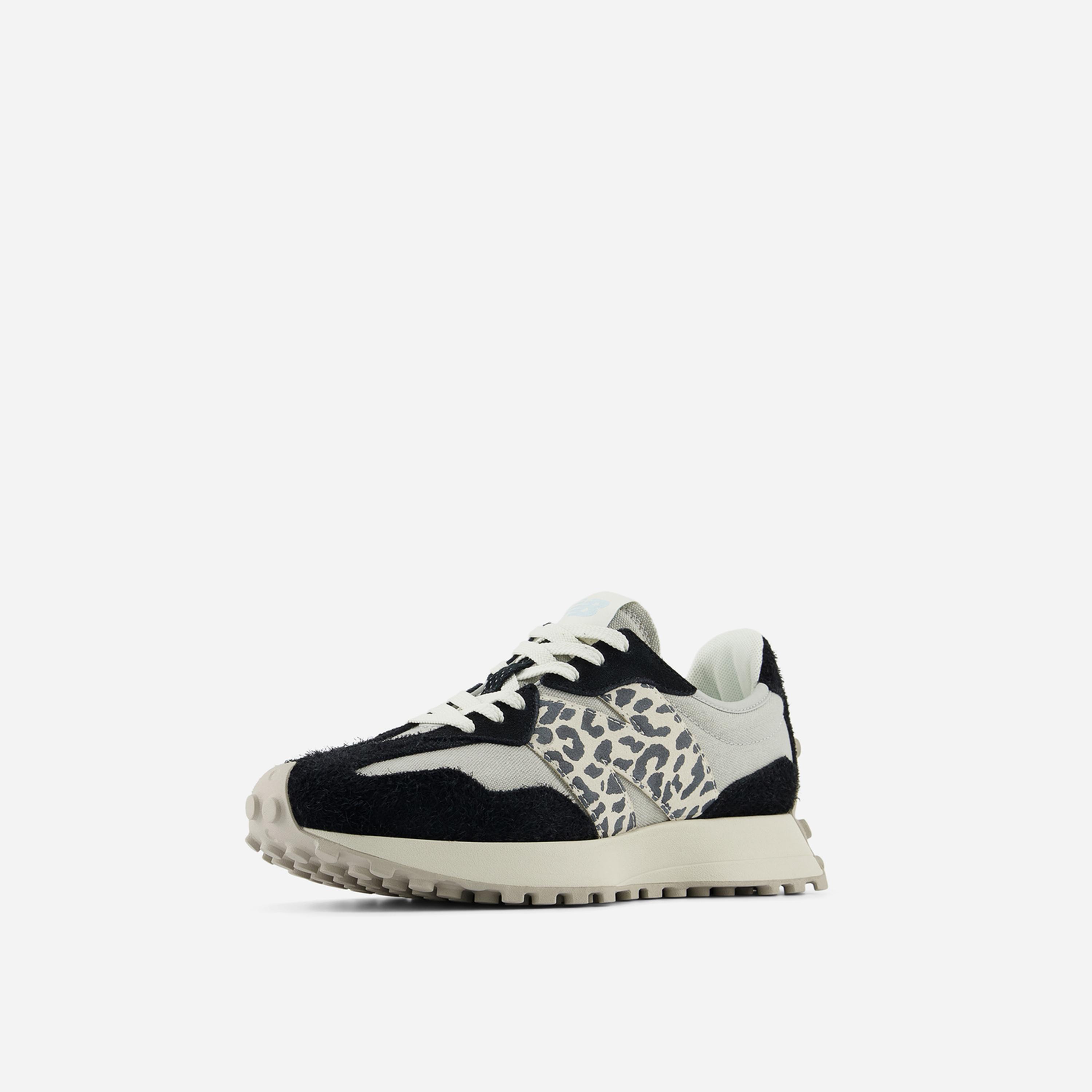 New Balance 327 Sneakers-women-shoes-sneakers-image-8