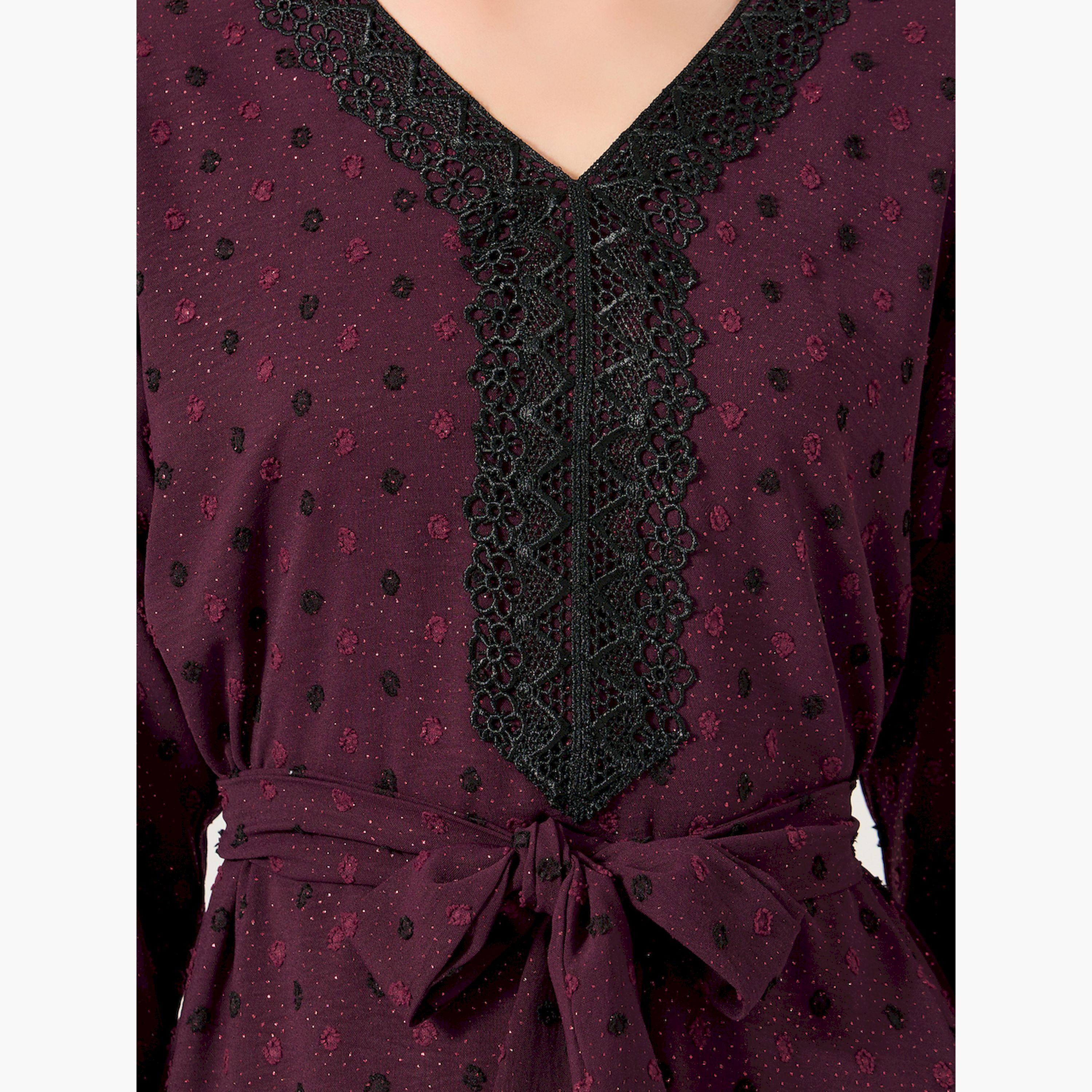 Amirah X Styli Dobby Lace Detail V-Neck Belted A-Line Jalabyia-women-arabicclothing-jalabiyas-image-4