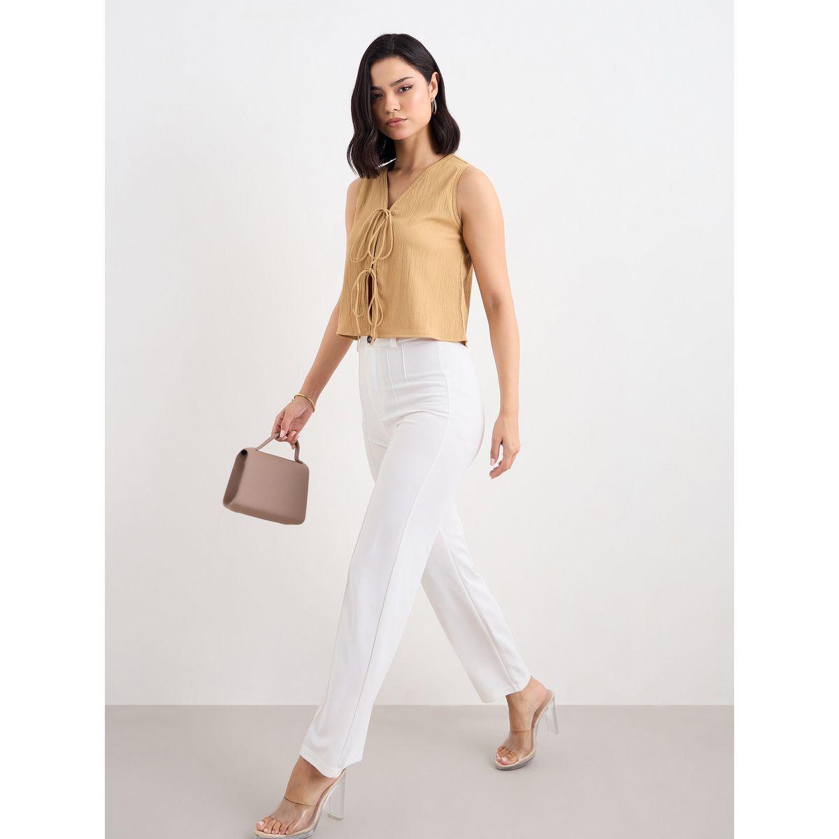 بلوزة قصيرة بتفاصيل بارزة الملمس وأربطة-women-clothing-tshirts-image-1
