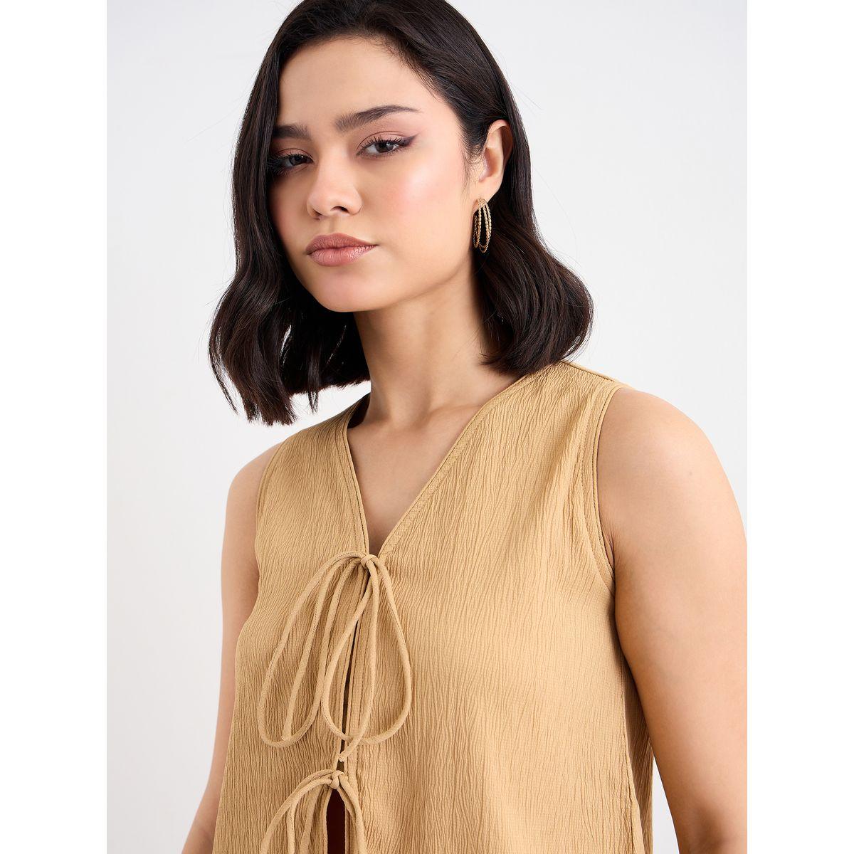 بلوزة قصيرة بتفاصيل بارزة الملمس وأربطة-women-clothing-tshirts-image-3