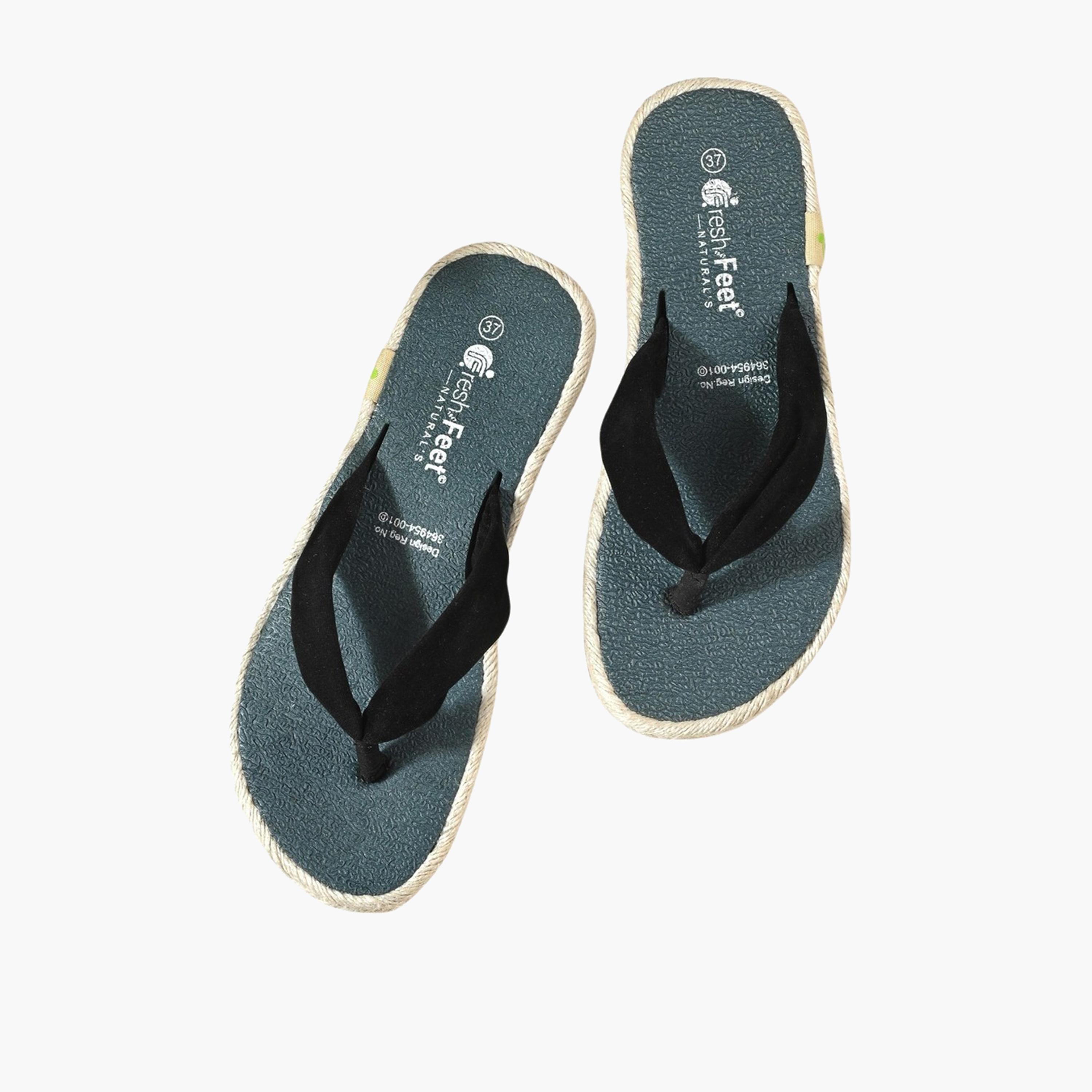 فريش فيت × ستايلي - شبشب يوجا سادة أسود-women-shoes-sandals-flats-image-1