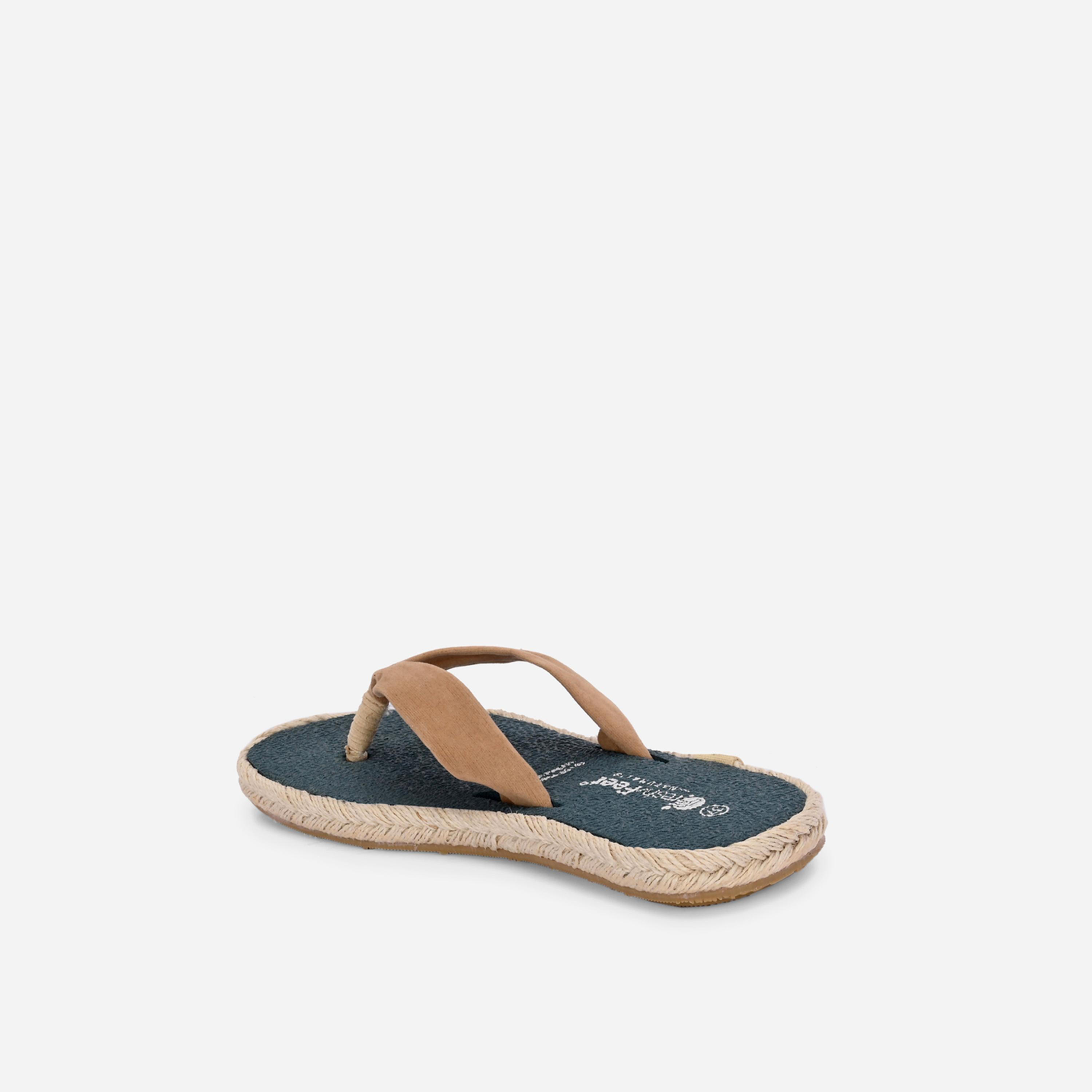 فريش فيت × ستايلي - شبشب يوجا بيج سادة بمقدمة مدببة-women-shoes-sandals-flats-image-5