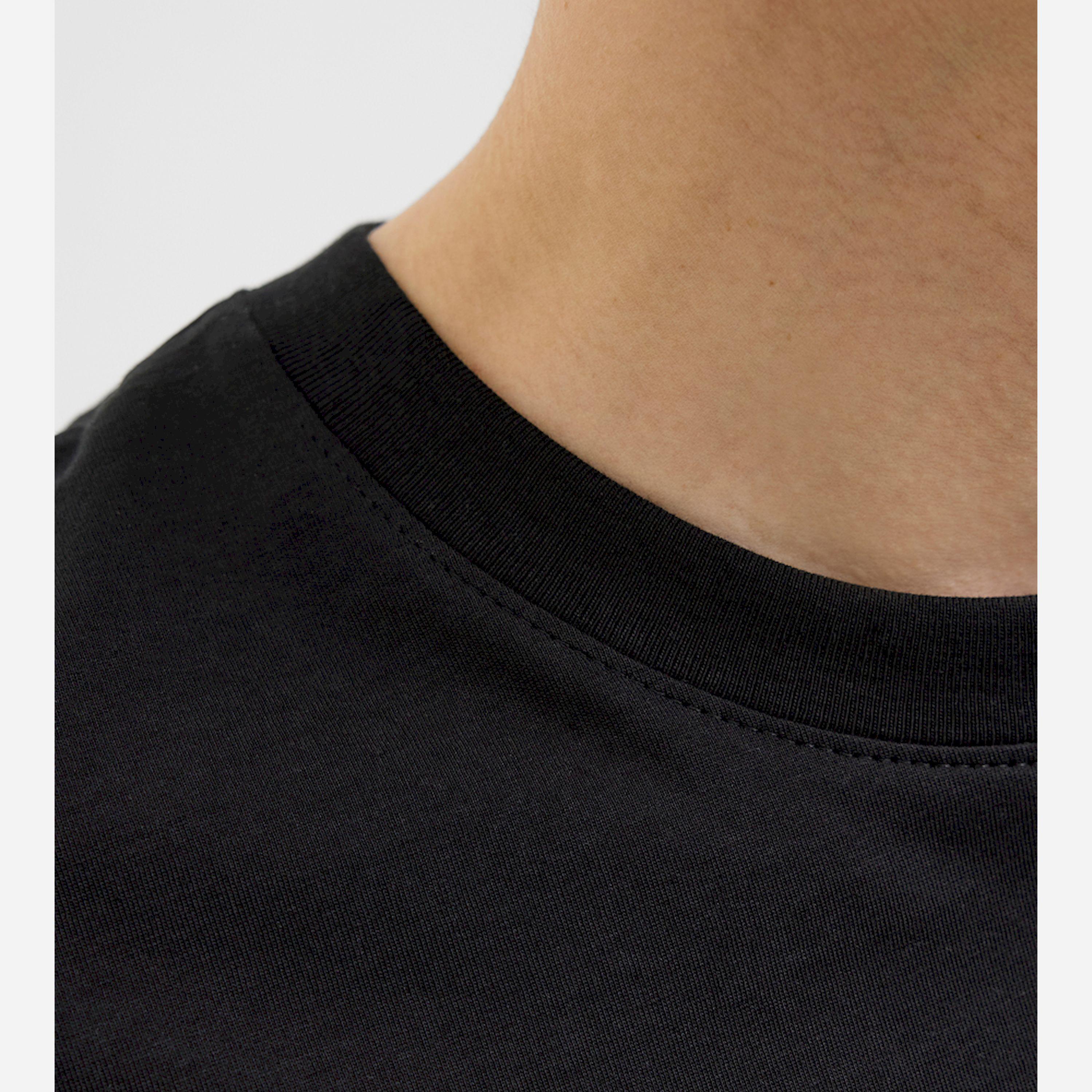 ريبيل × ستايلي - تي شيرت بشعار وفتحة رقبة دائرية بأكمام قصيرة-men-clothing-tshirtsandpolos-tshirts-image-4