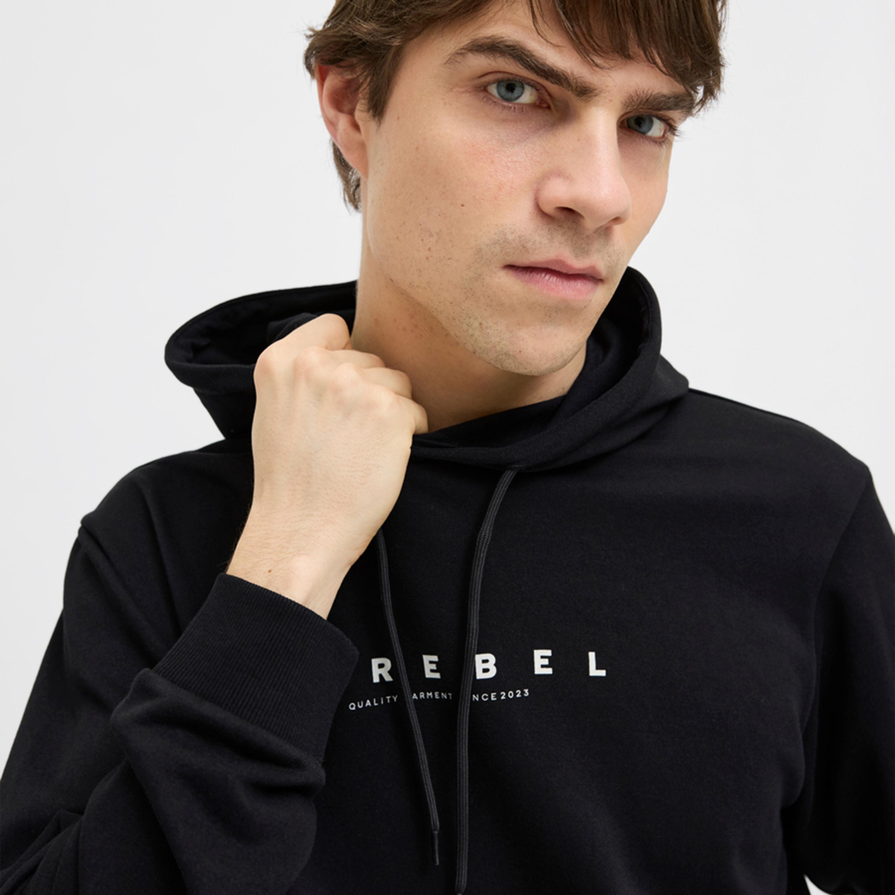 ريبيل × ستايلي - قبعة بشعار-men-winterwear-hoodiesandsweatshirts-image-1
