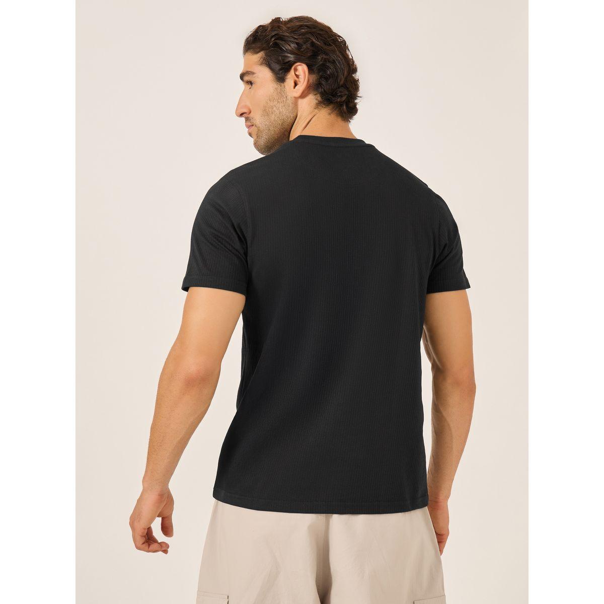 تيشيرت بياقة ضيقة وطبعة جرافيك-men-clothing-tshirtsandpolos-tshirts-image-5