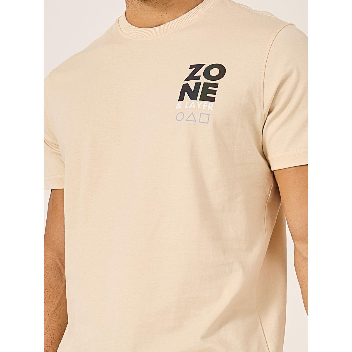 تيشيرت بياقة ضيقة وطبعة جرافيك-men-clothing-tshirtsandpolos-tshirts-image-4