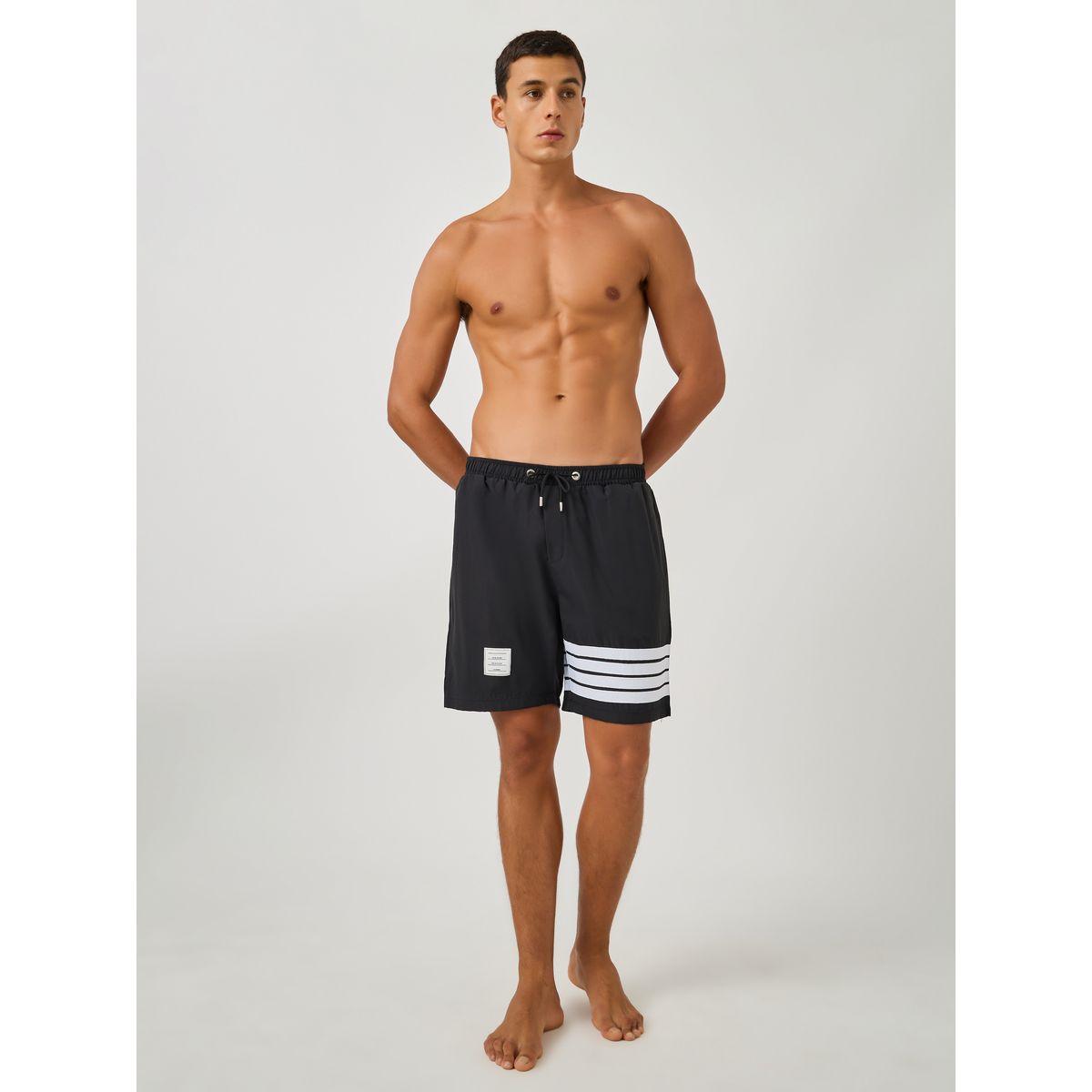 شورت سباحة مخطط بقصة عادية وشارة-men-clothing-bottoms-shorts-image-2