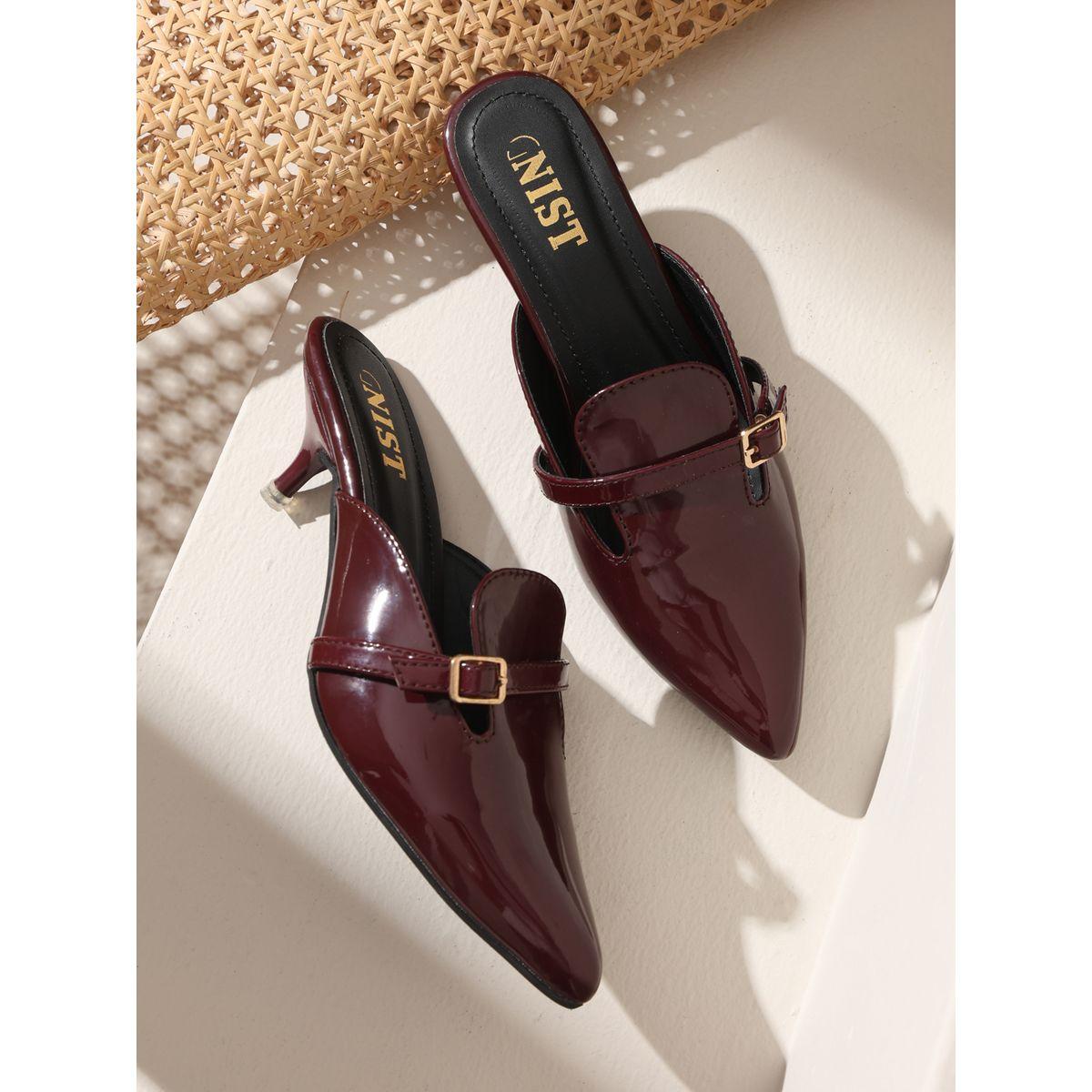 حذاء ميولز بكعب قطة ومقدمة مدببة مع إبزيم-women-shoes-heels-image-1