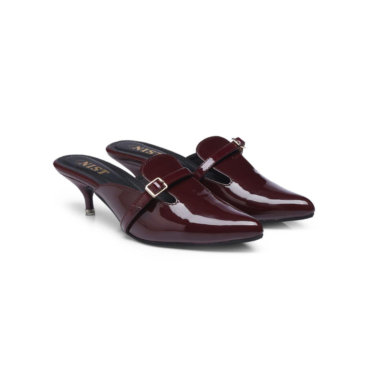 حذاء ميولز بكعب قطة ومقدمة مدببة مع إبزيم-women-shoes-heels-image-4