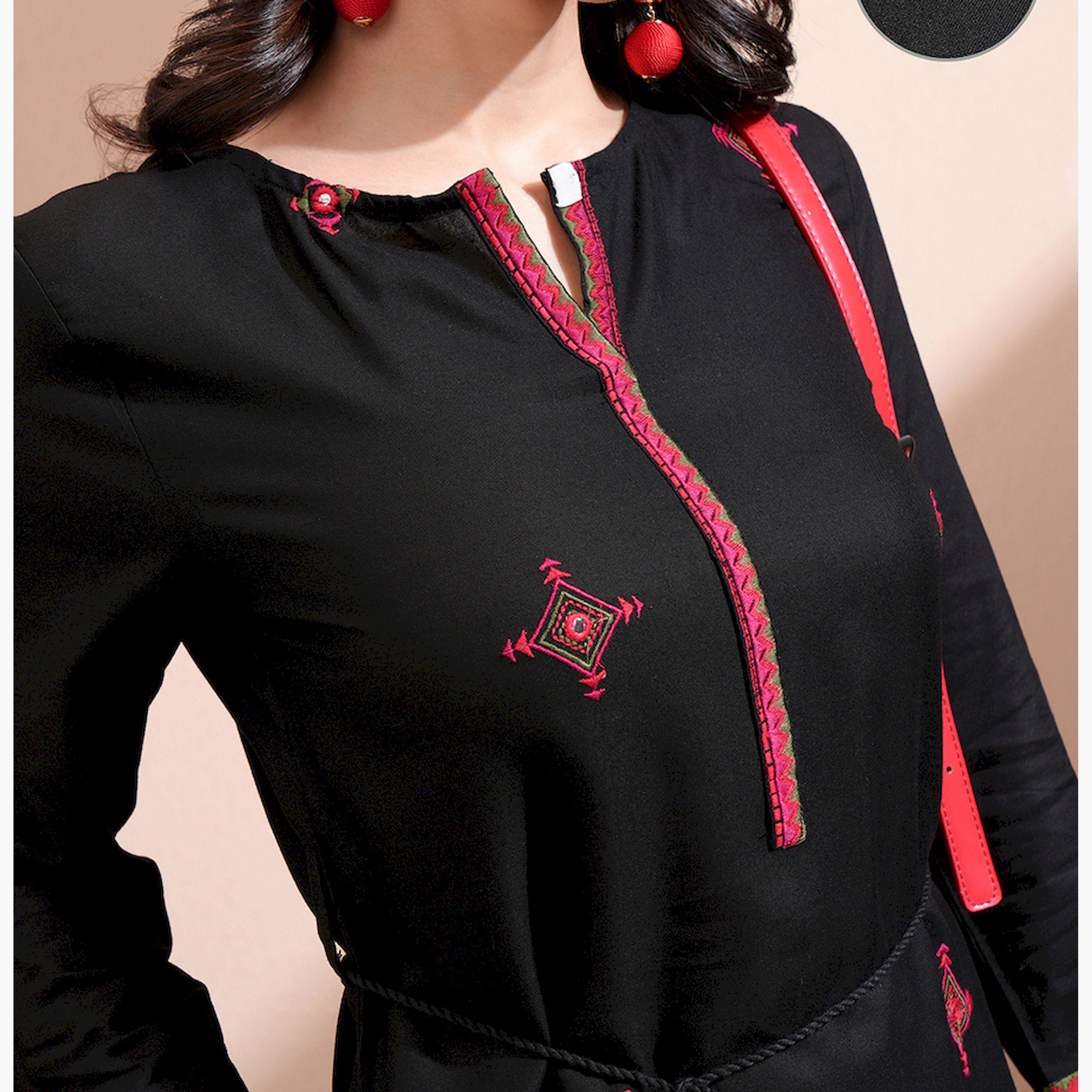 فيشود × ستايلي - كورتا نسائية مطرزة بالورود بتصميم A-women-clothing-shirtsandblouses-blouses-image-5
