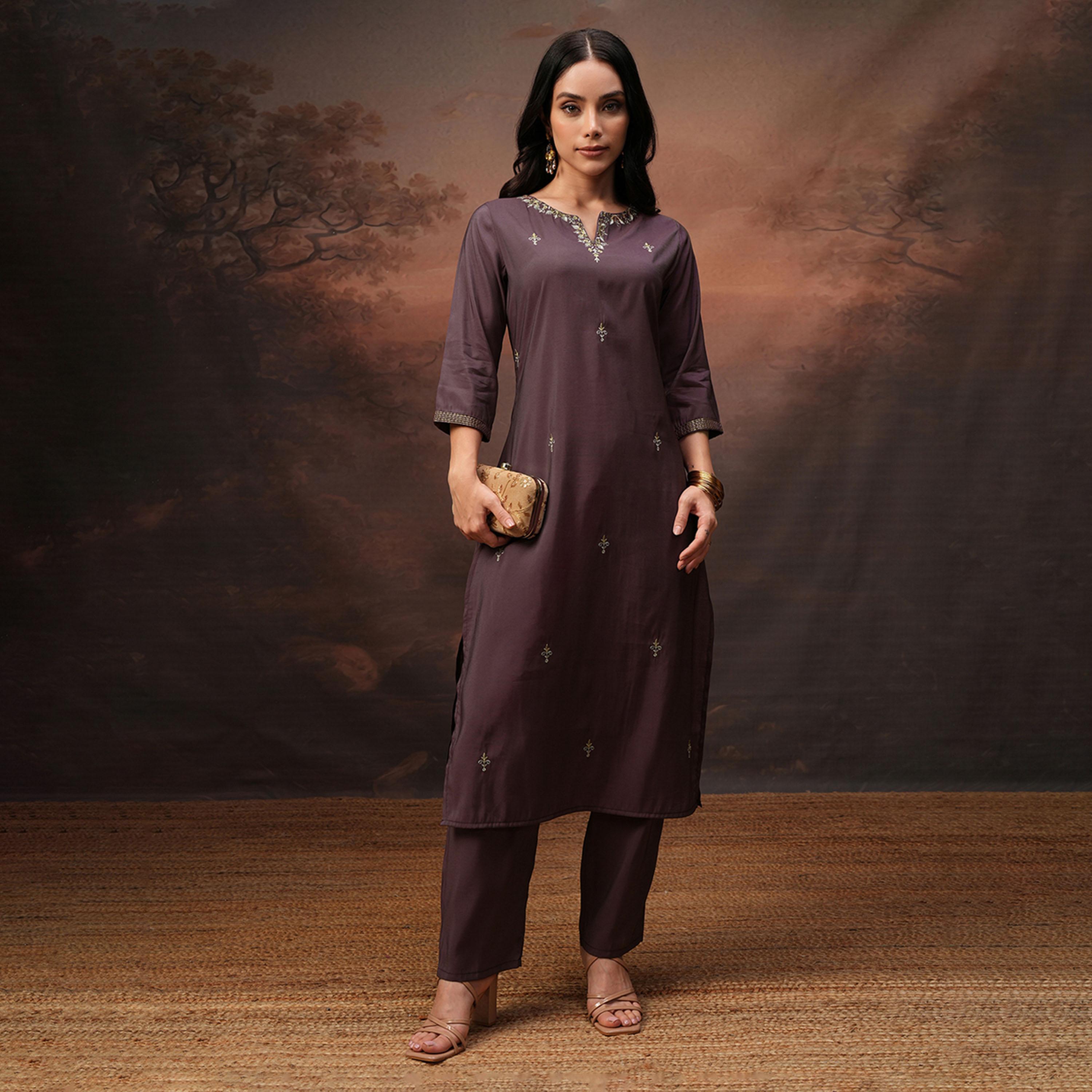 فيشود × ستايلي - تونيك مطرز برقبة دائرية وأكمام ثلاثة أرباع مع بنطال - برغندي-women-clothing-coordsets-image-1