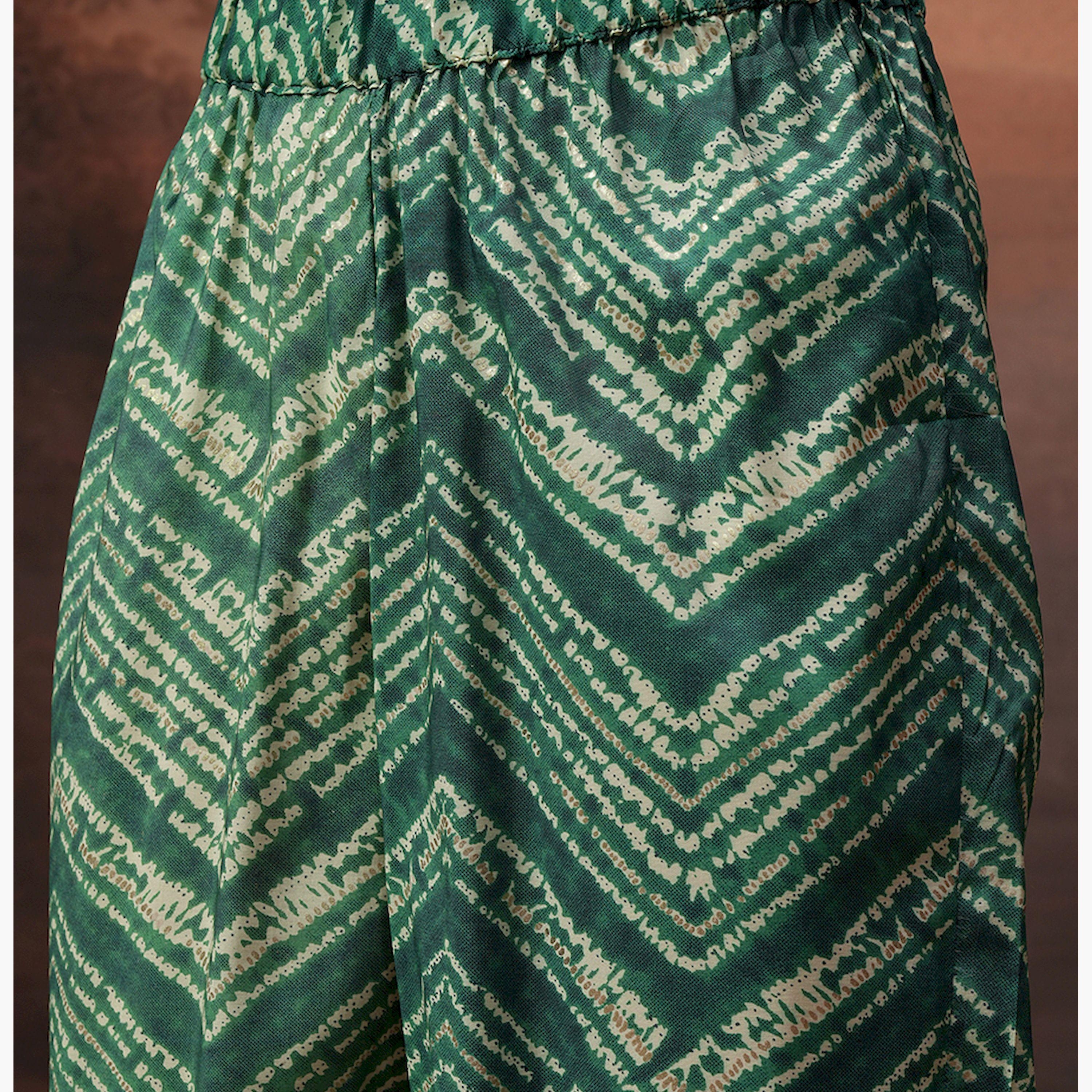 Vishudh X Styli Green Printed V-Neck Three-Quarter Sleeves Tunic With Trouser-women-clothing-coordsets-image-6