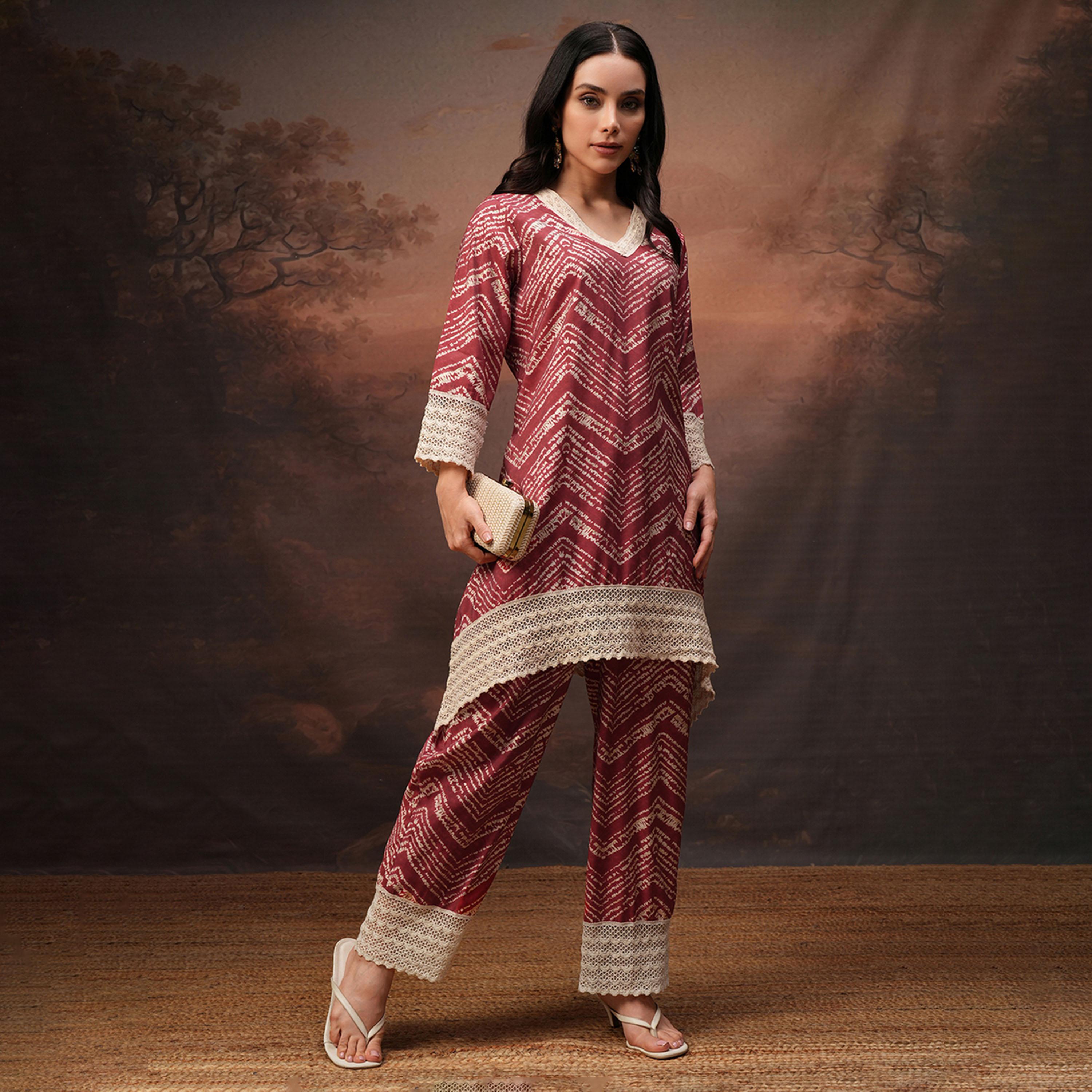 فيشود × ستايلي - تونيك بطبعة زهور بفتحة رقبة V وأكمام ثلاثة أرباع مع بنطال-women-clothing-coordsets-image-1