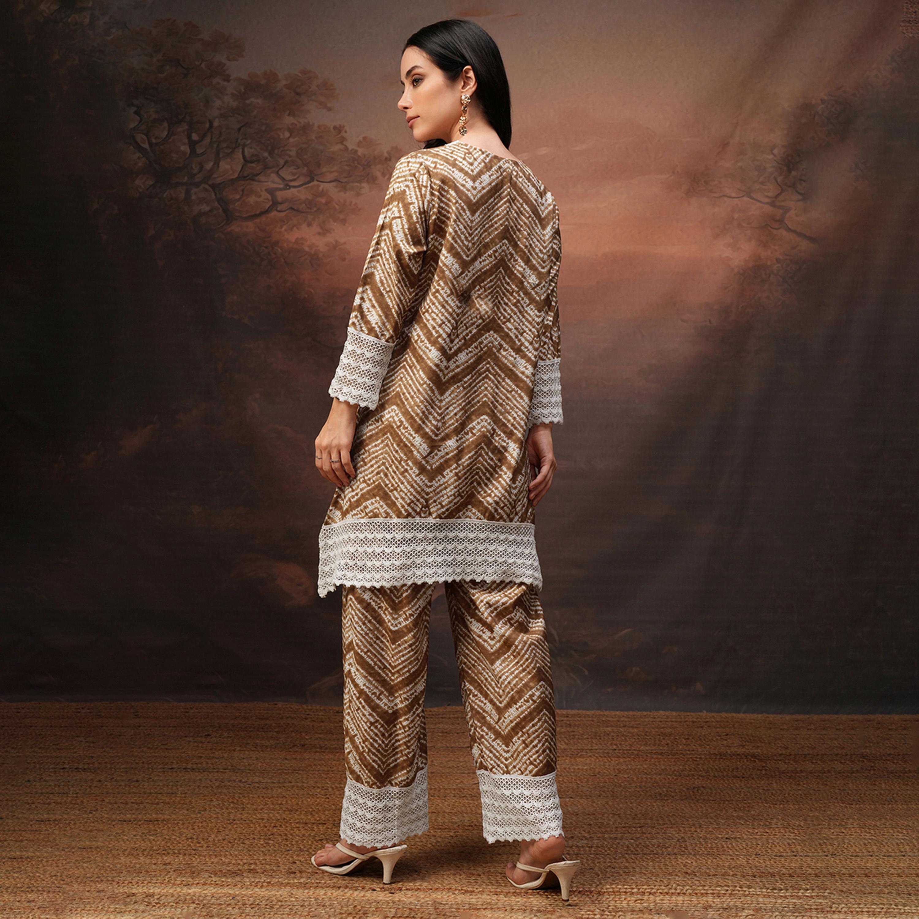 Vishudh X Styli Coffee Brown Printed V-Neck Three-Quarter Sleeves Tunic With Trouser-women-clothing-coordsets-image-3