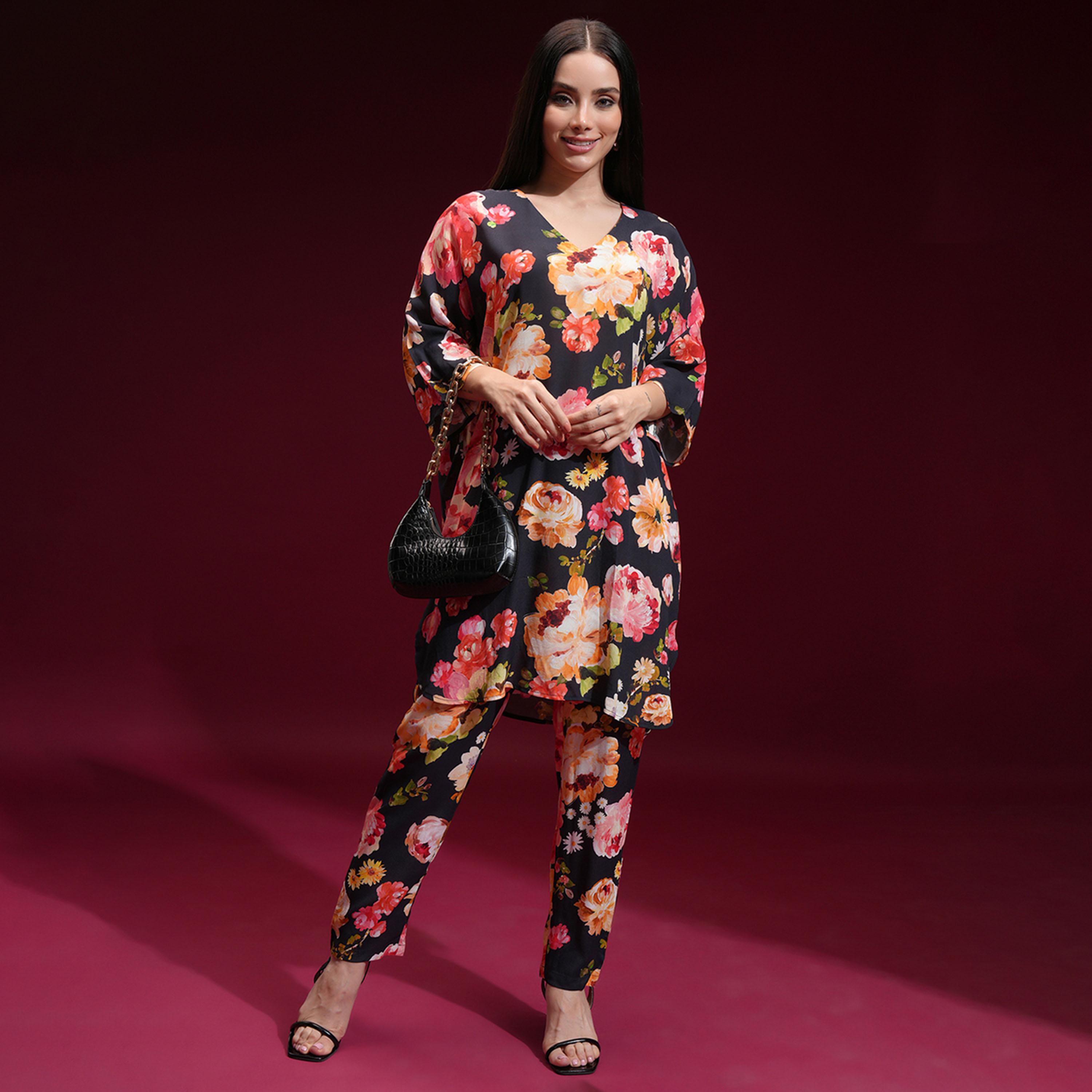Vishudh X Styli Black Printed V-Neck Tunic With Trouser-women-clothing-coordsets-image-1
