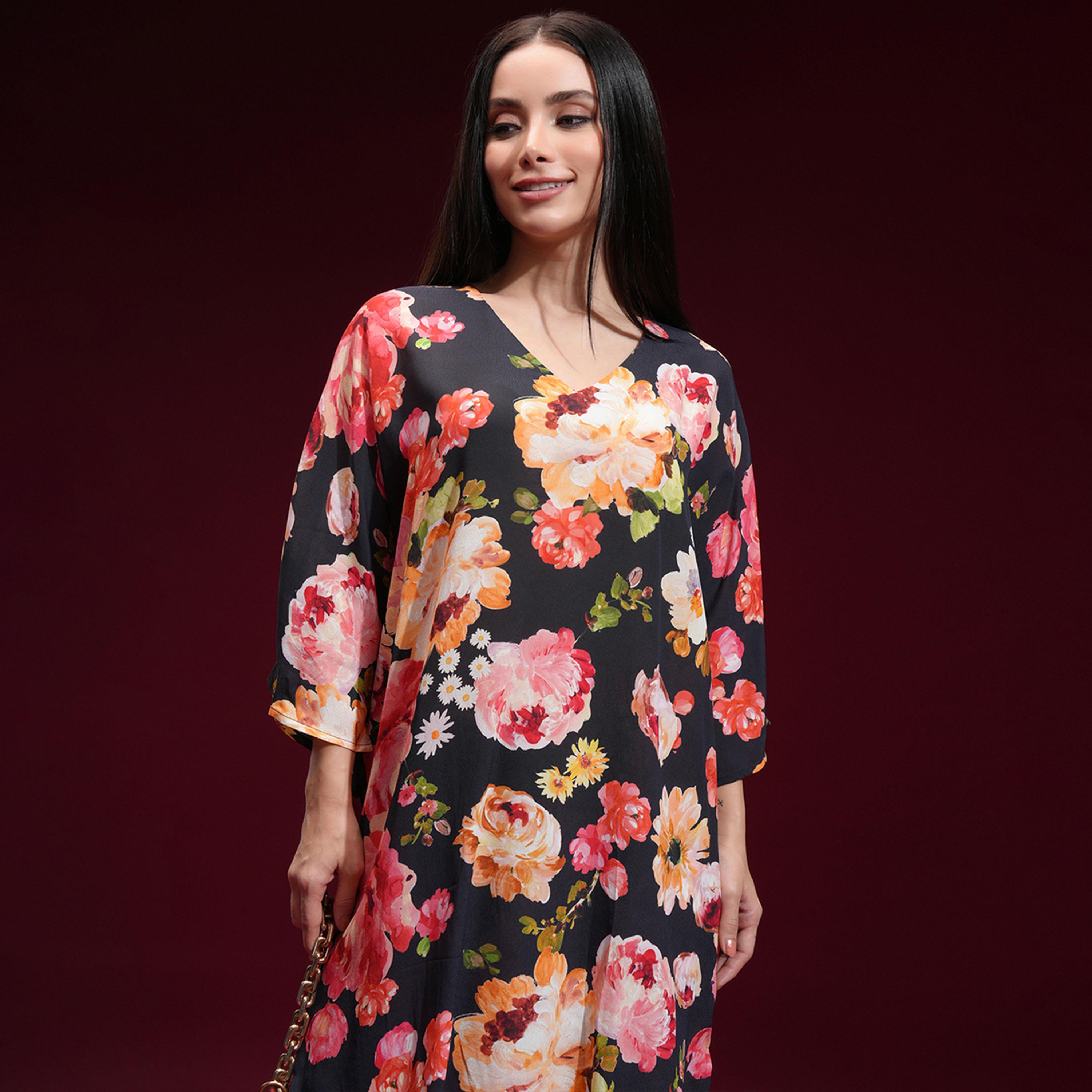 Vishudh X Styli Black Printed V-Neck Tunic With Trouser-women-clothing-coordsets-image-2