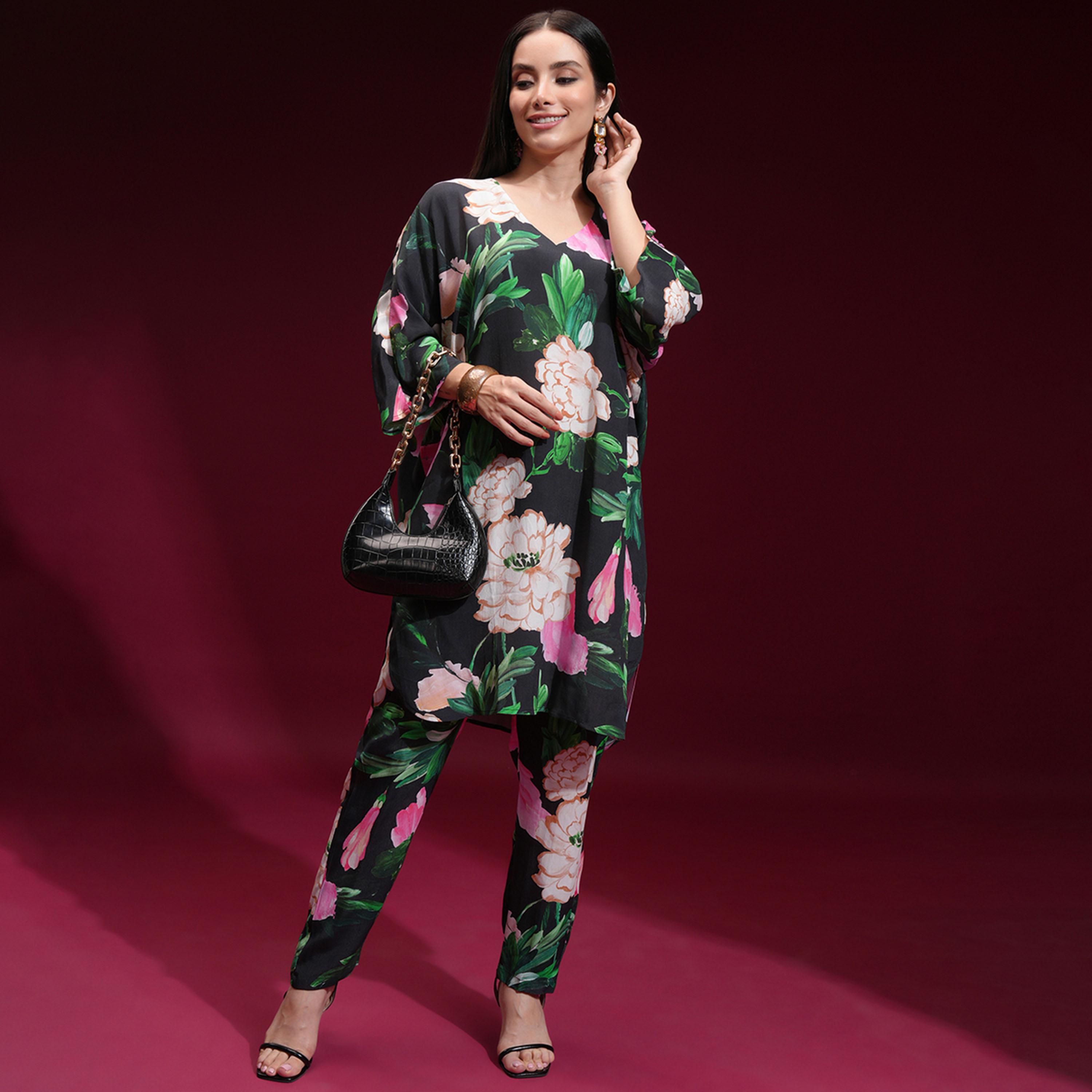 Vishudh X Styli Black Printed V-Neck Tunic With Trouser-women-clothing-coordsets-image-1