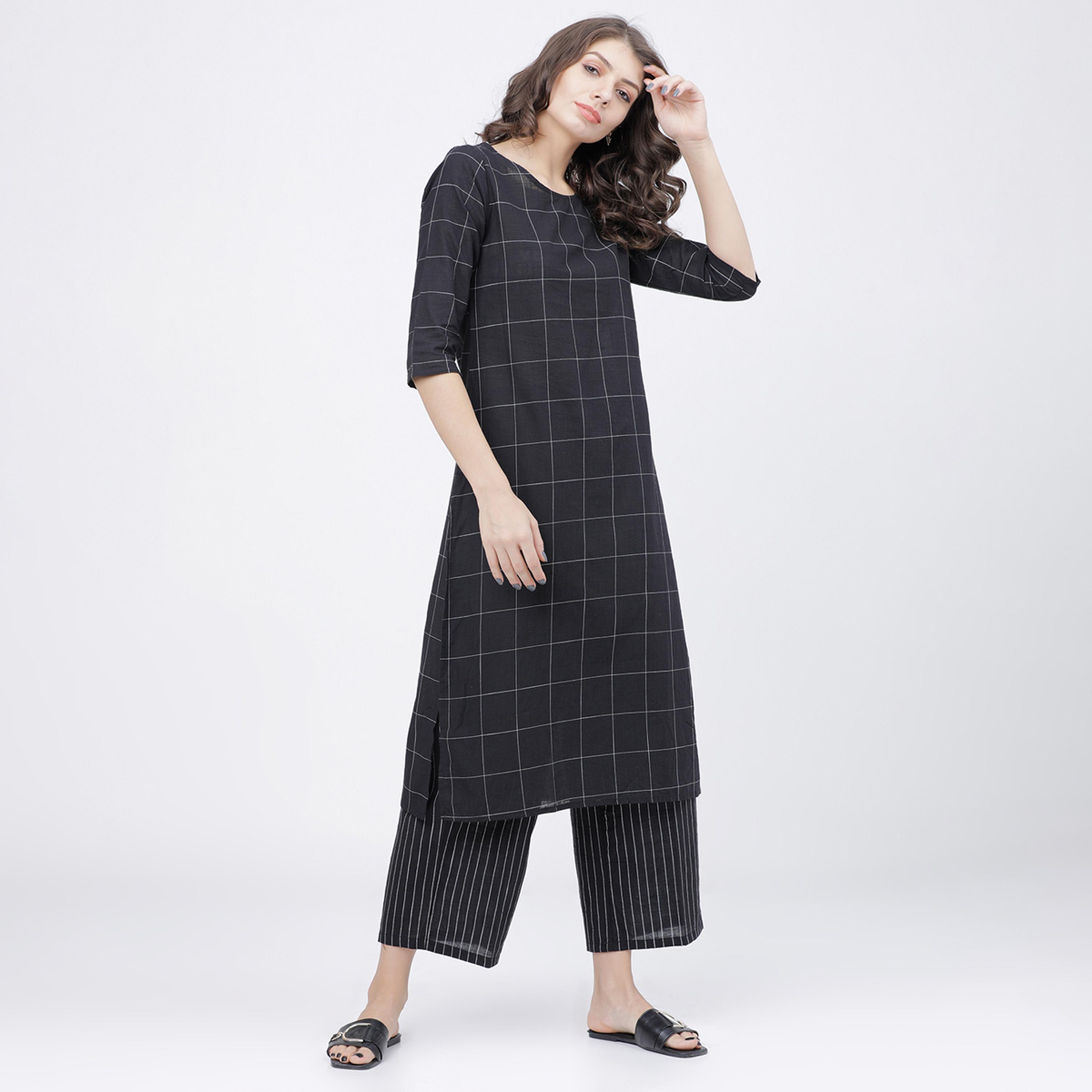 فيشود × ستايلي - كورتا مربعات بقصة مستقيمة باللونين الأسود والأبيض للنساء-women-clothing-ethnicwear-kurtas-image-1