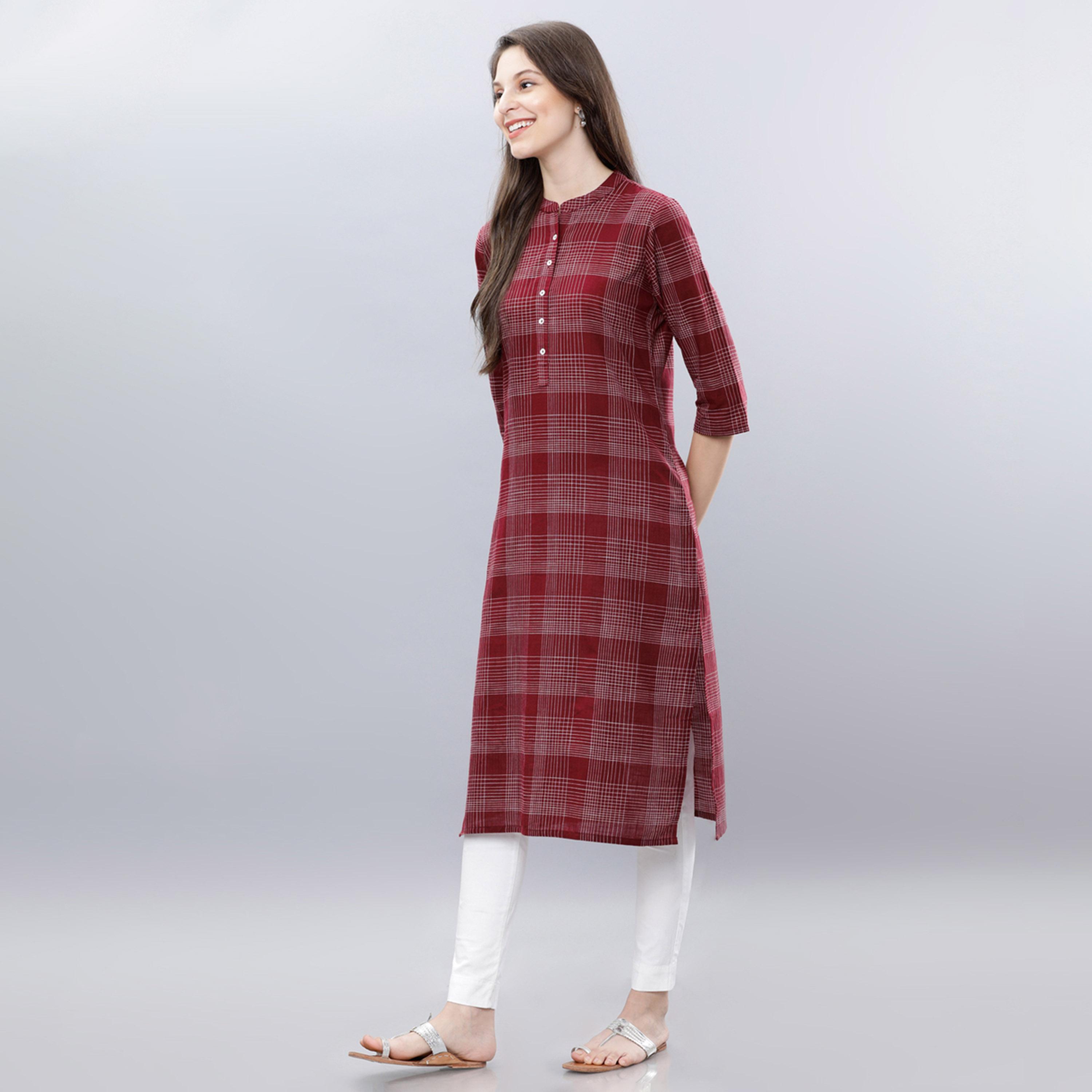 Vishudh X Styli Women Maroon & Off-White Checked A-Line Kurta-women-clothing-ethnicwear-kurtas-image-2