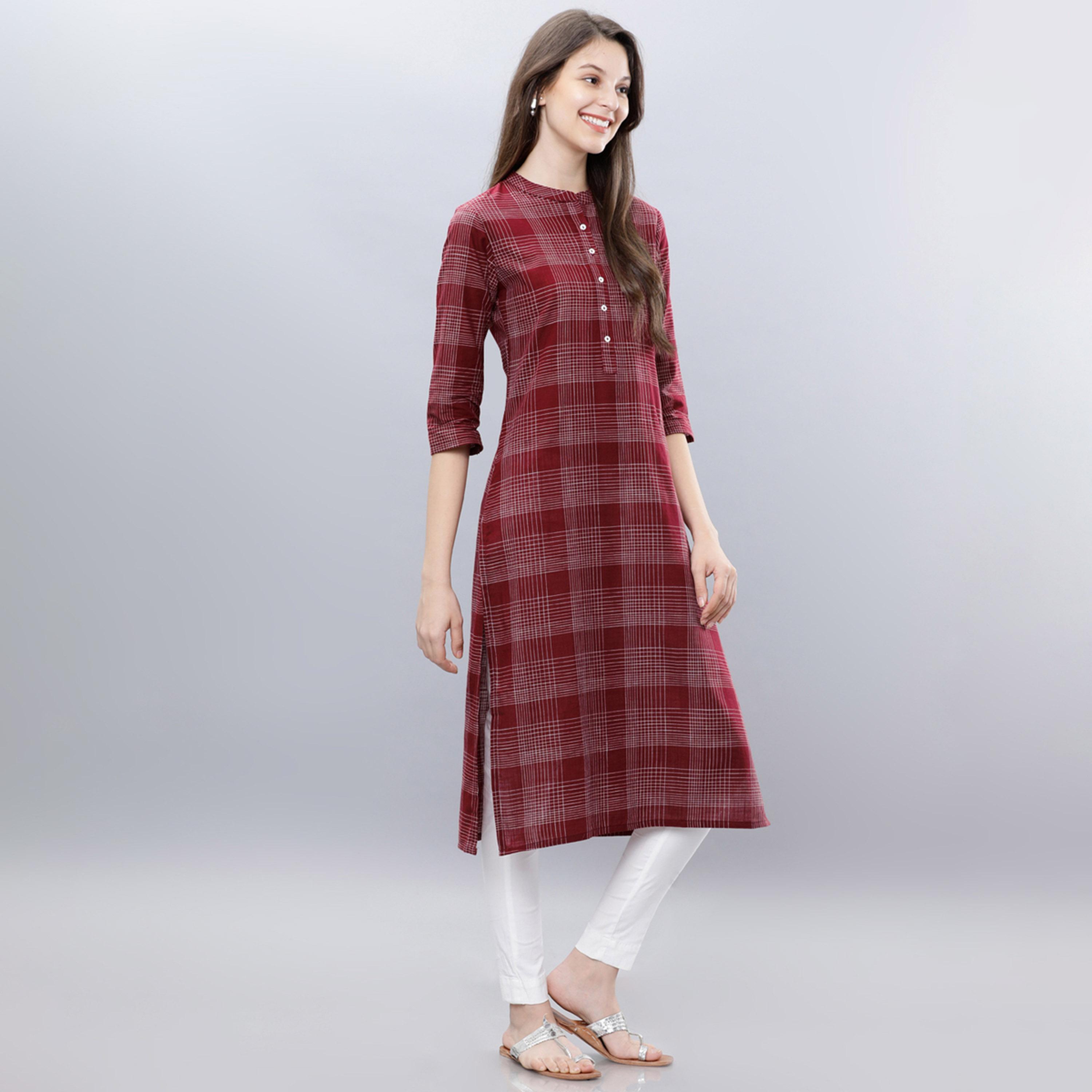 Vishudh X Styli Women Maroon & Off-White Checked A-Line Kurta-women-clothing-ethnicwear-kurtas-image-5