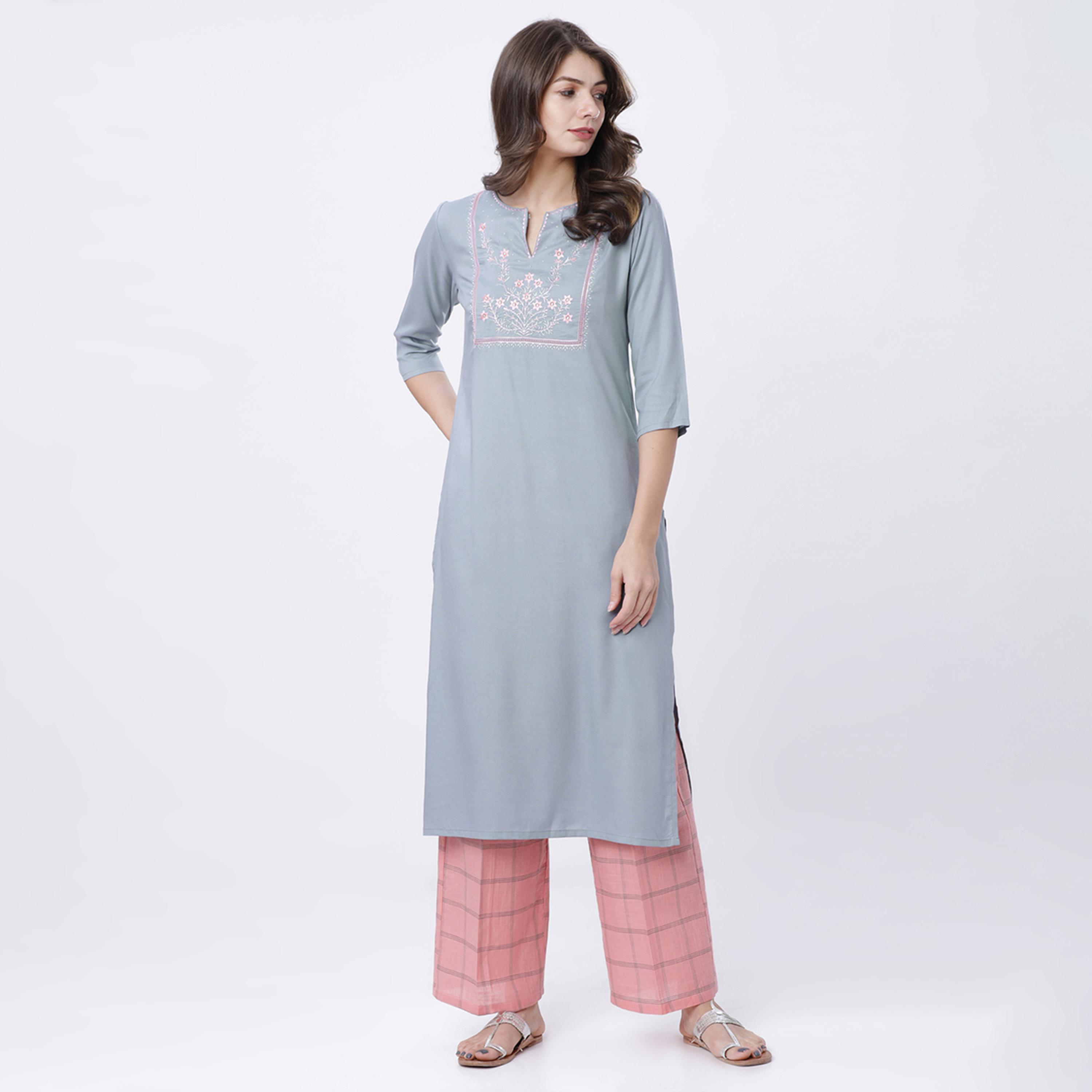 Vishudh X Styli Women Grey Floral Yoke Design Thread Work Kurta-women-clothing-ethnicwear-kurtas-image-1