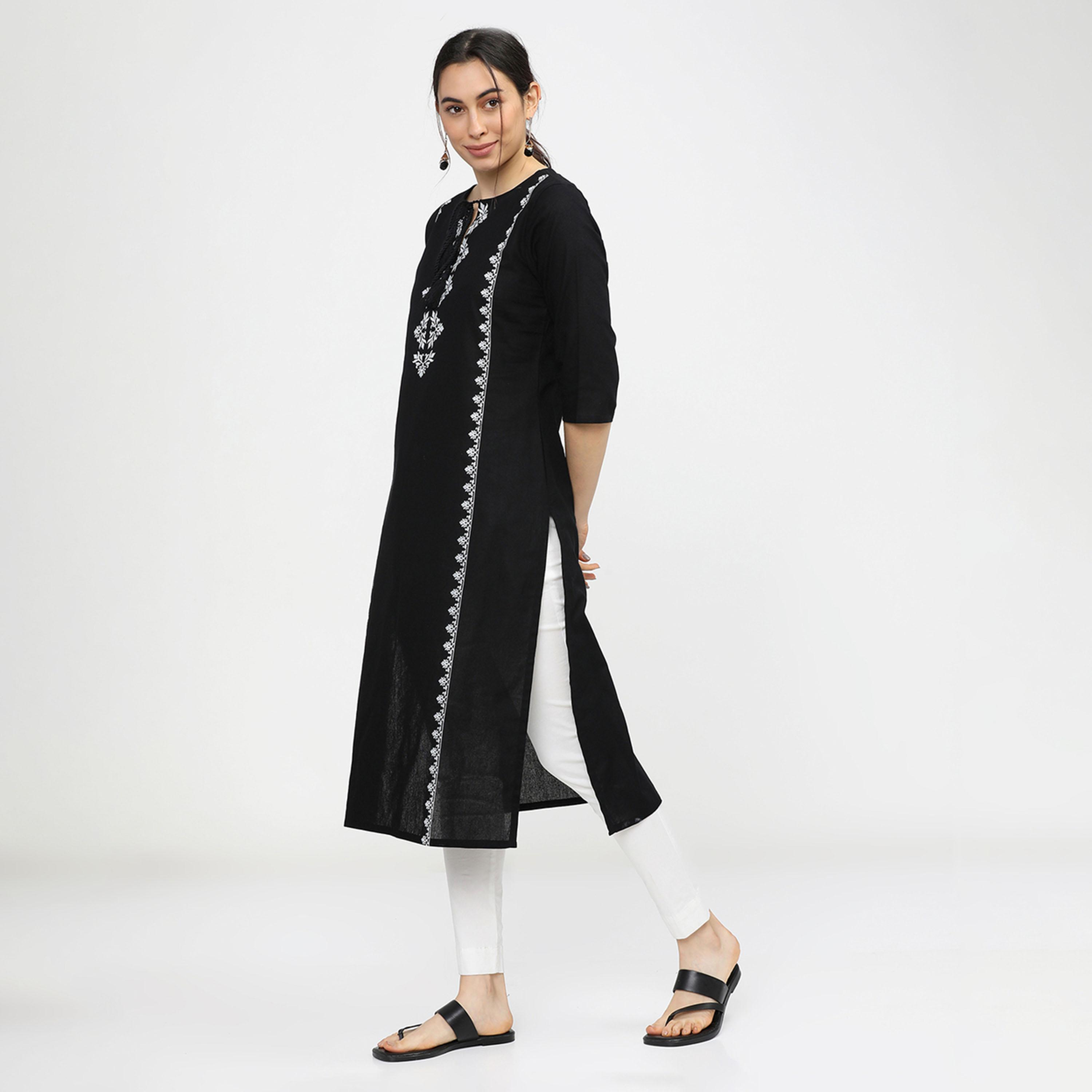 Vishudh X Styli Women Black & White Ethnic Motifs Printed Cotton Kurta-women-clothing-ethnicwear-kurtas-image-2
