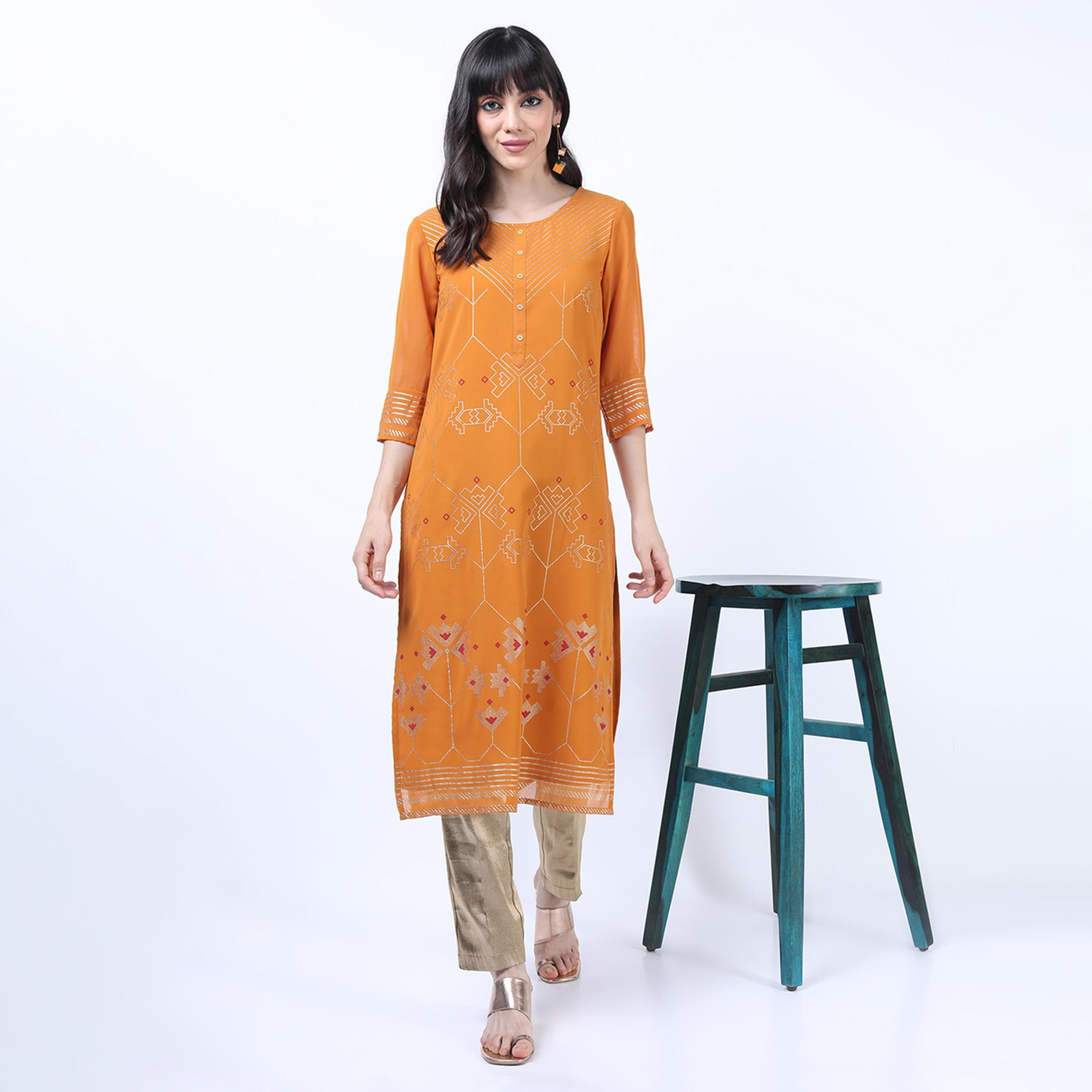 فيشود × ستايلي - كورتا مستقيمة مطبوعة بنقشات عرقية للنساء - بني-women-clothing-ethnicwear-kurtas-image-1