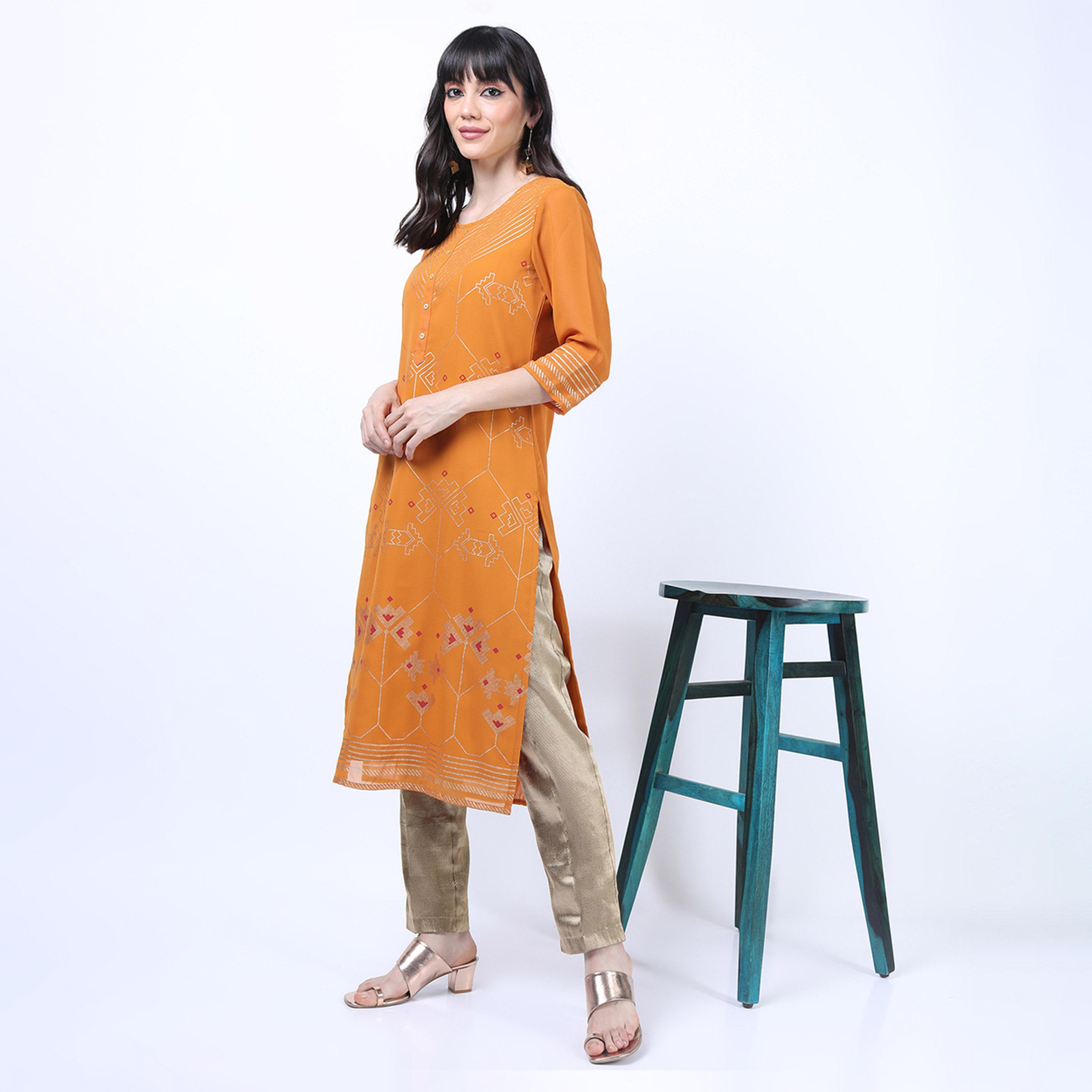 فيشود × ستايلي - كورتا مستقيمة مطبوعة بنقشات عرقية للنساء - بني-women-clothing-ethnicwear-kurtas-image-2