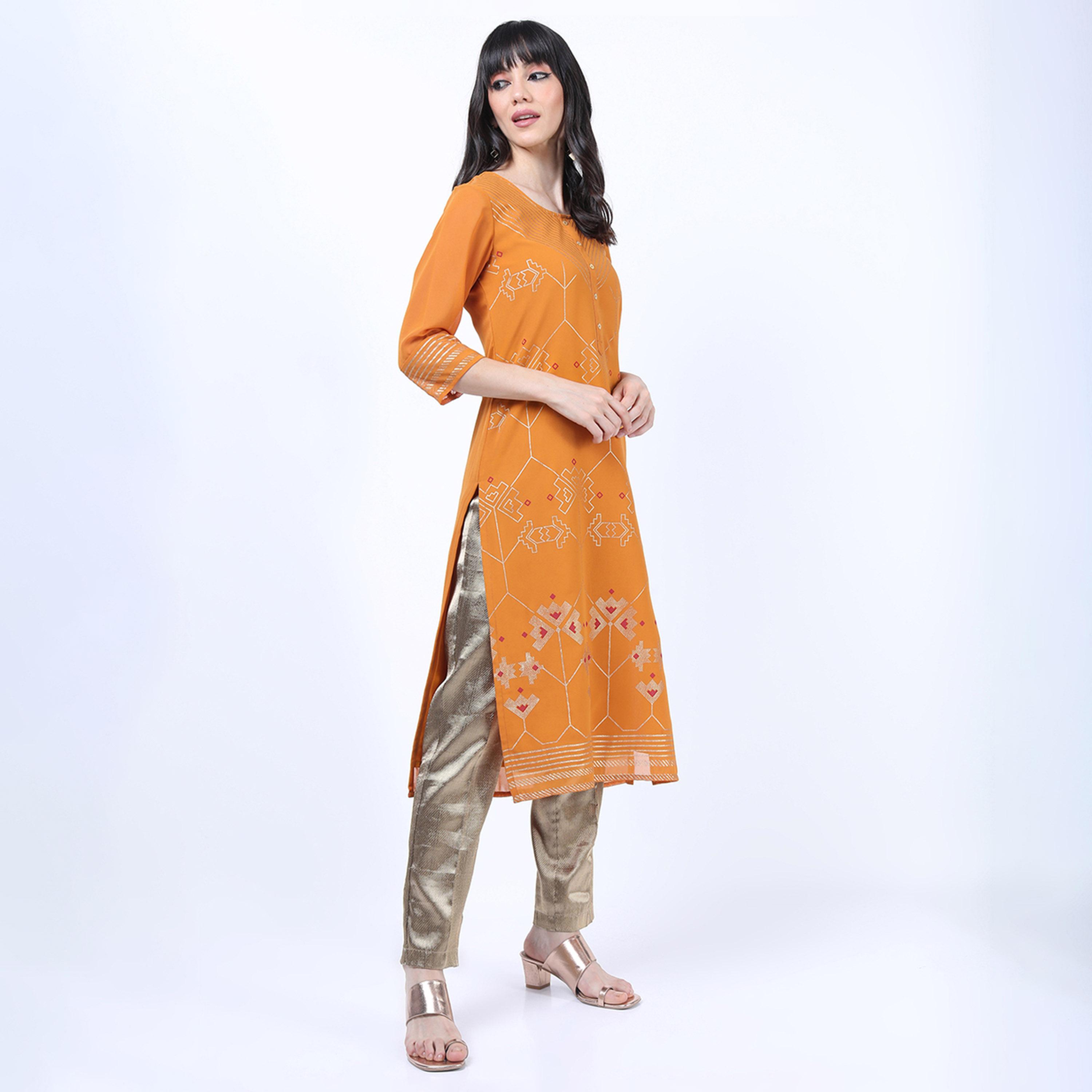 فيشود × ستايلي - كورتا مستقيمة مطبوعة بنقشات عرقية للنساء - بني-women-clothing-ethnicwear-kurtas-image-5