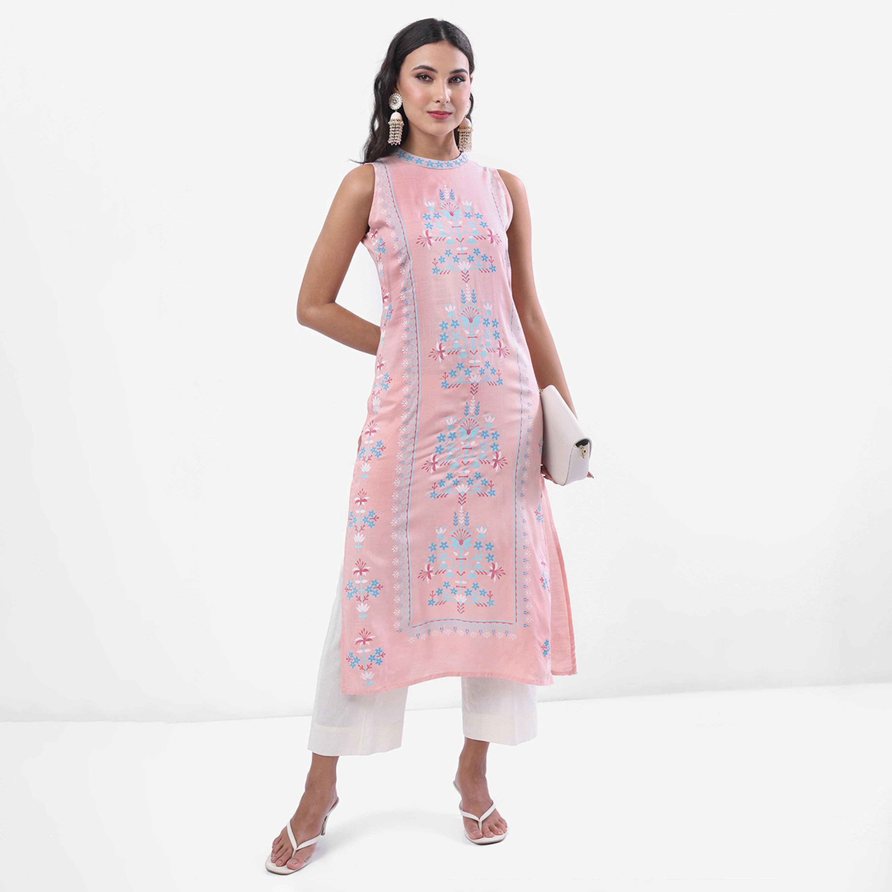 Vishudh X Styli Round Neck Floral Printed Straight Kurta-women-clothing-ethnicwear-kurtas-image-6