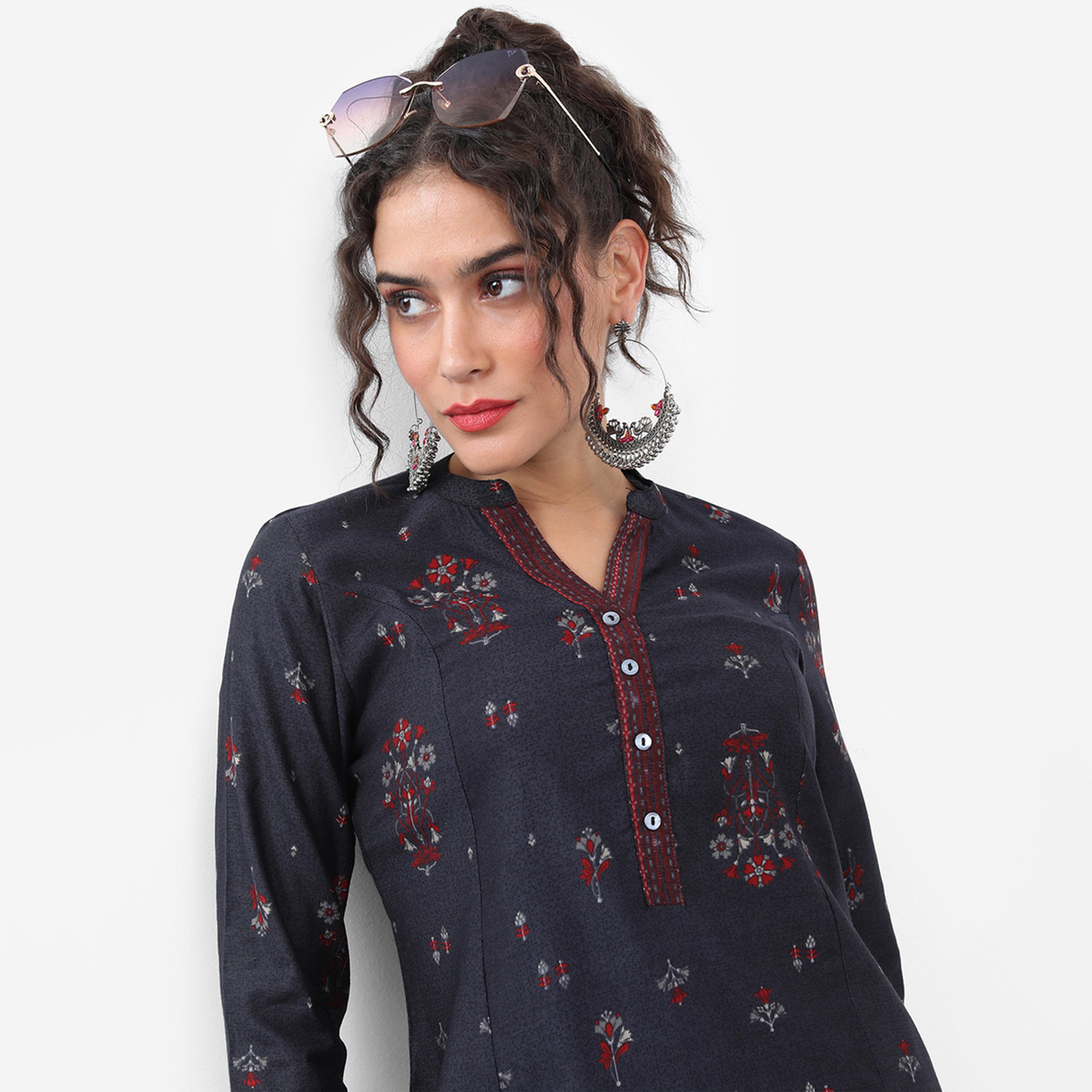 فيشود × ستايلي - كورتا بطبعة زهور وتطريز خيوط-women-clothing-ethnicwear-kurtas-image-2