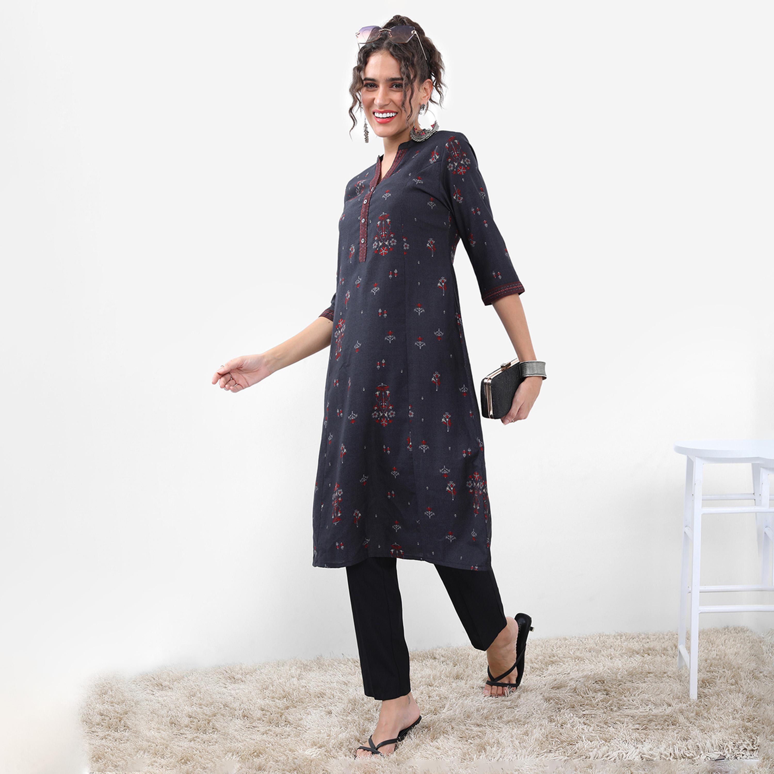 فيشود × ستايلي - كورتا بطبعة زهور وتطريز خيوط-women-clothing-ethnicwear-kurtas-image-4